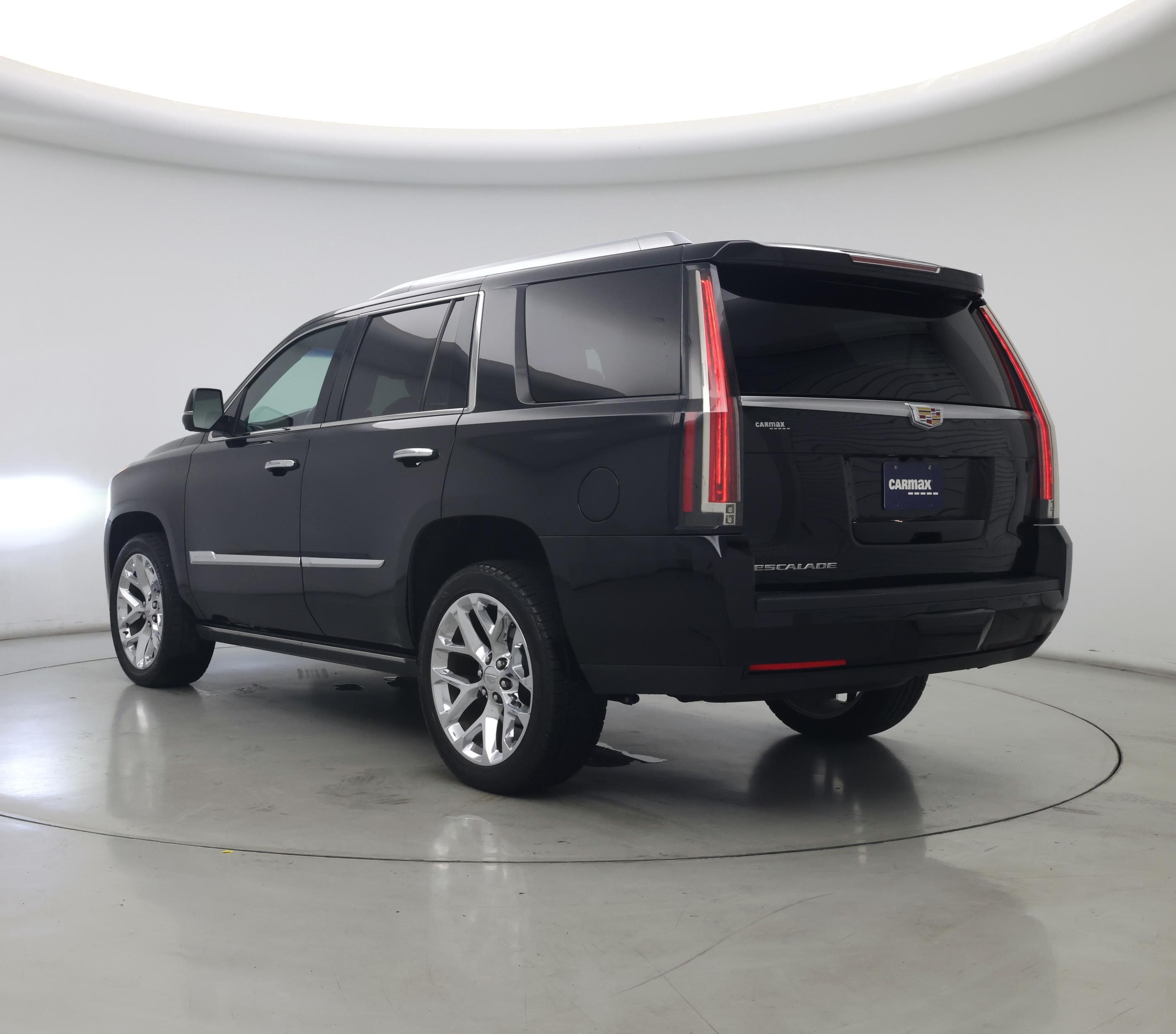 Thumbnail: 2016 Cadillac Escalade - 2