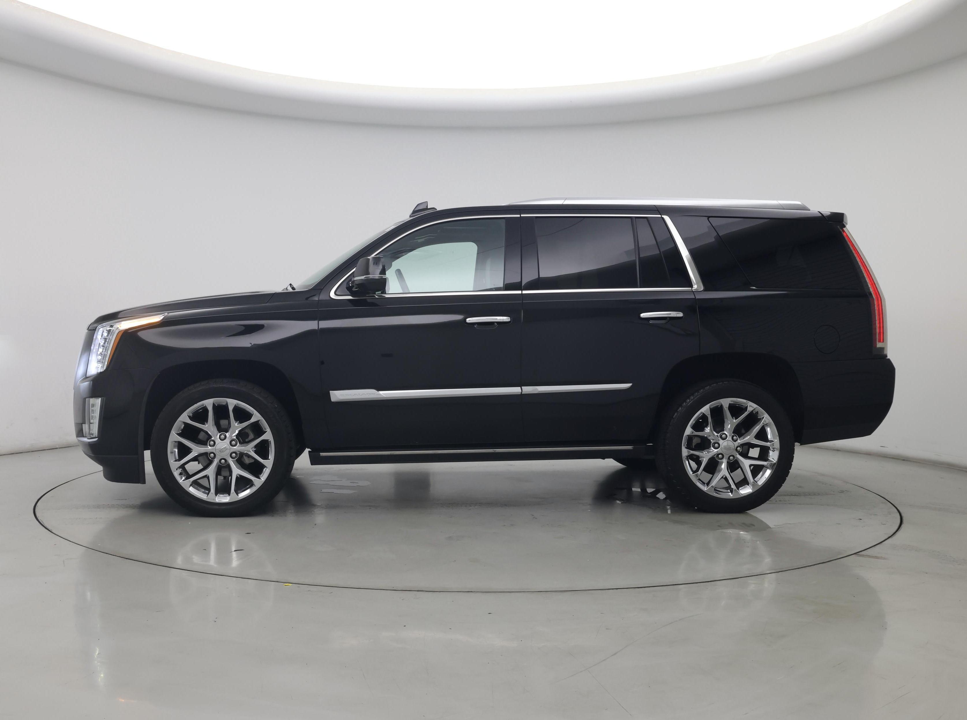Thumbnail: 2016 Cadillac Escalade - 3