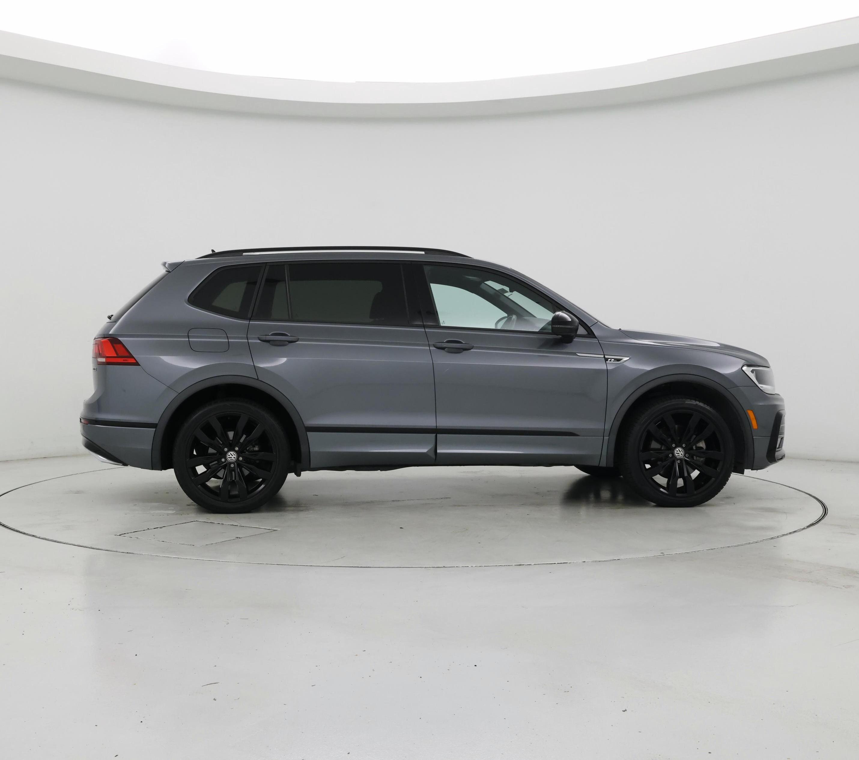 Thumbnail: 2021 Volkswagen Tiguan - 7