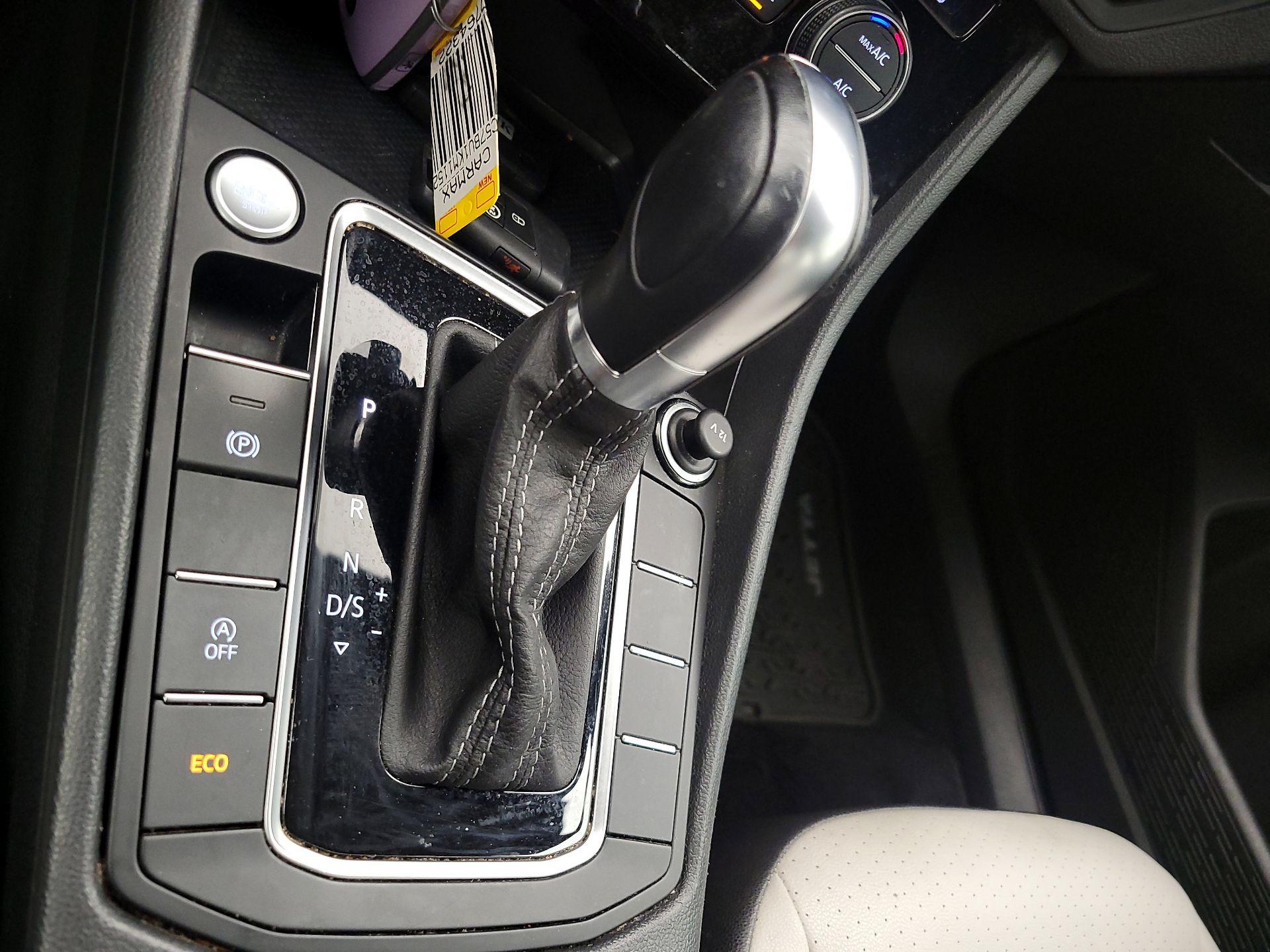 Thumbnail: 2019 Volkswagen Jetta - 17