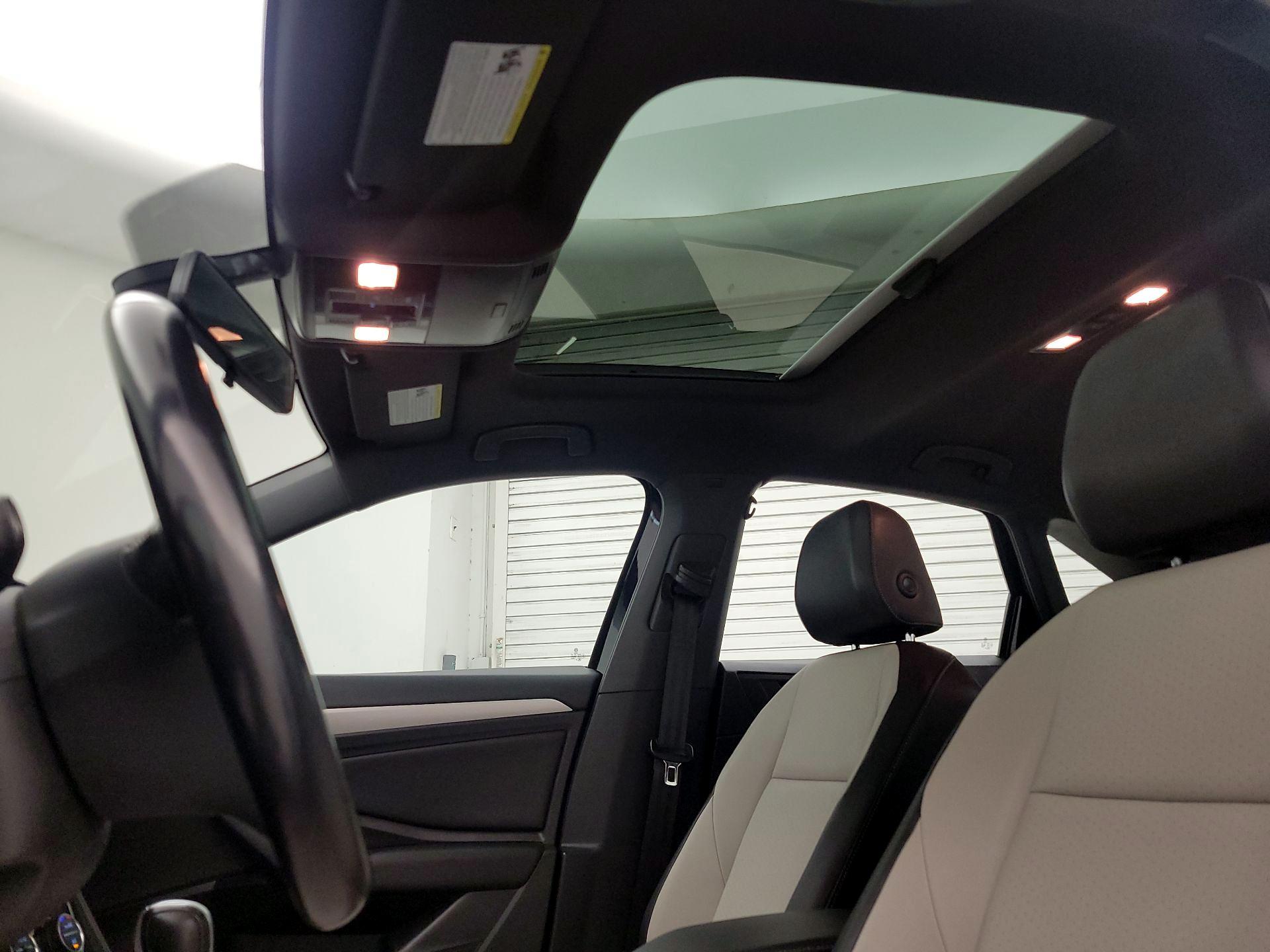 Thumbnail: 2019 Volkswagen Jetta - 19
