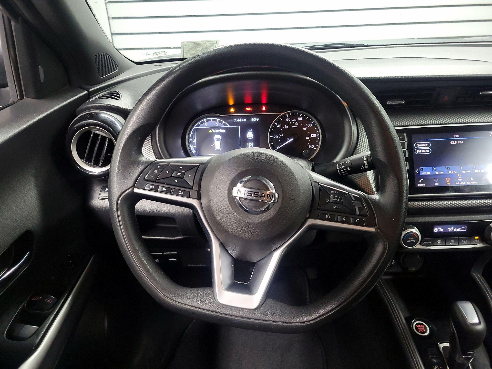 Thumbnail: 2019 Nissan Kicks - 10