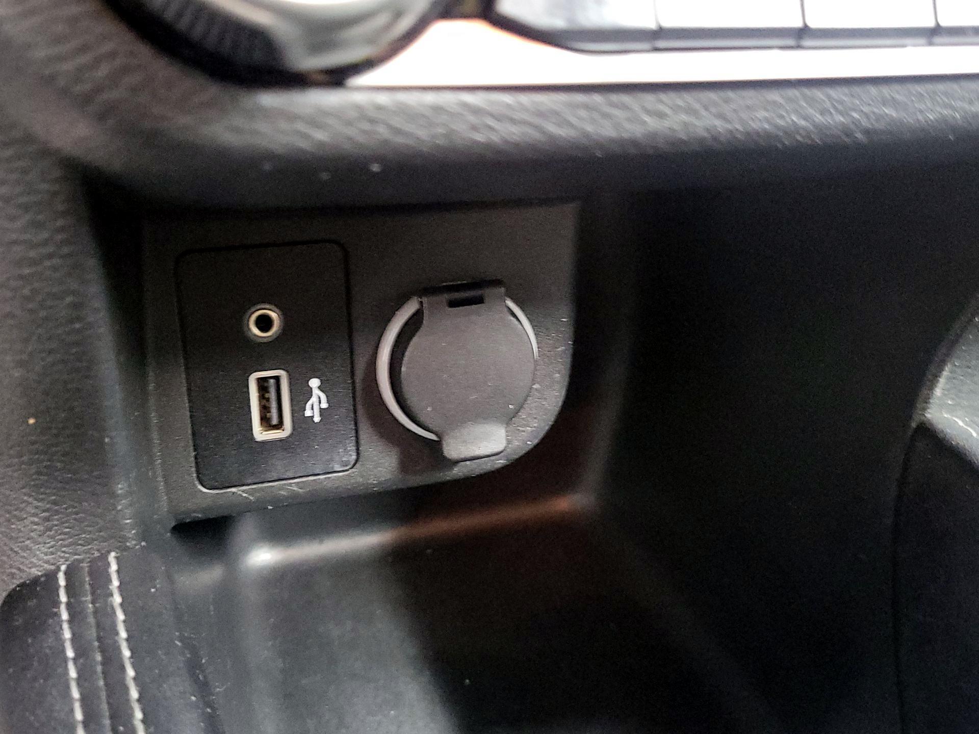 Thumbnail: 2019 Nissan Kicks - 18