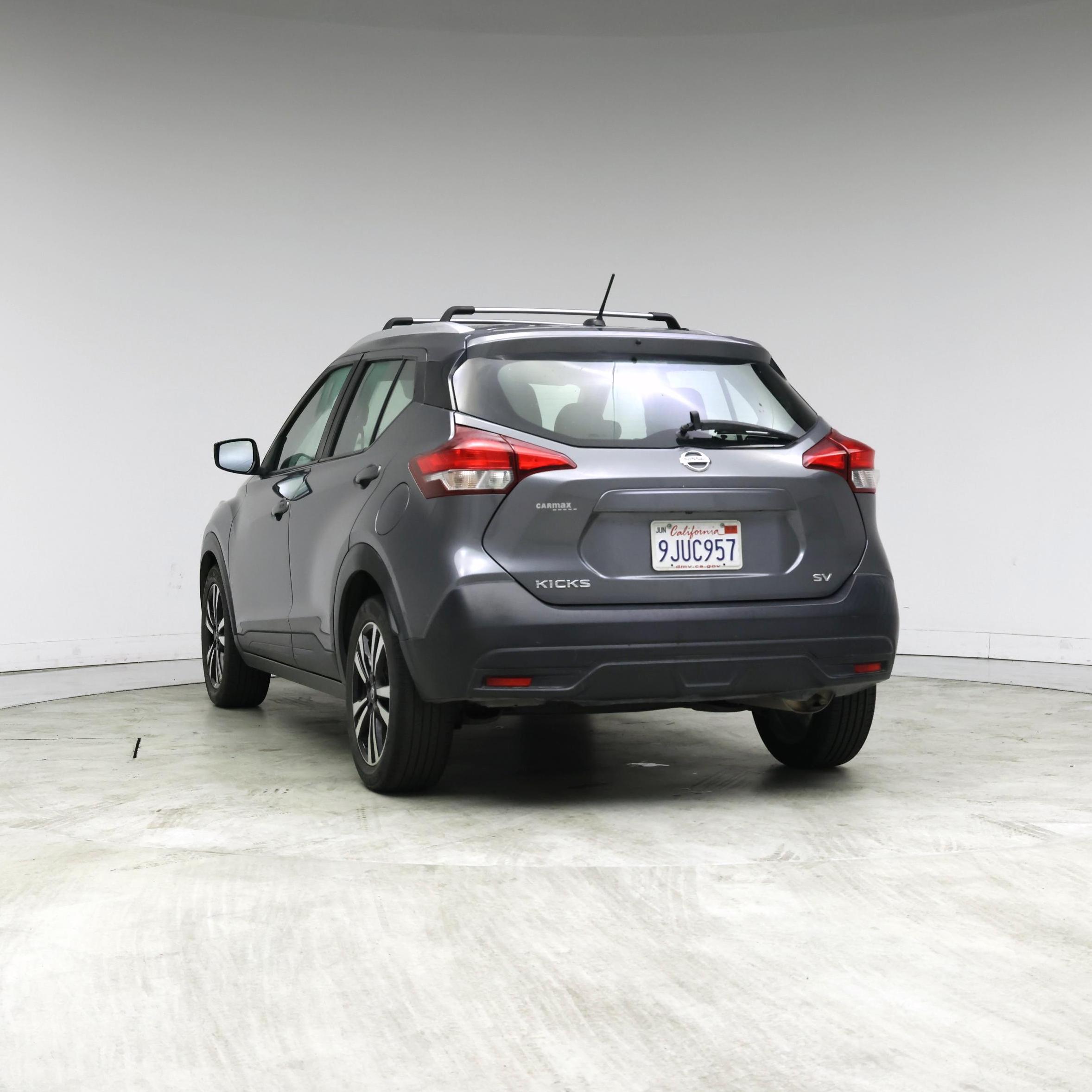 Thumbnail: 2019 Nissan Kicks - 2