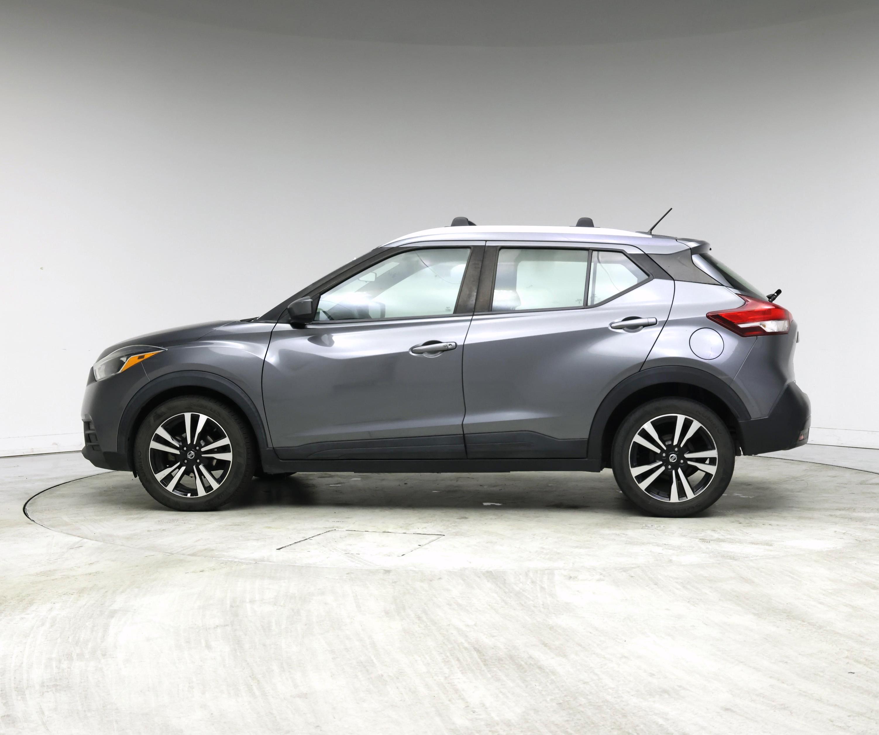 Thumbnail: 2019 Nissan Kicks - 3