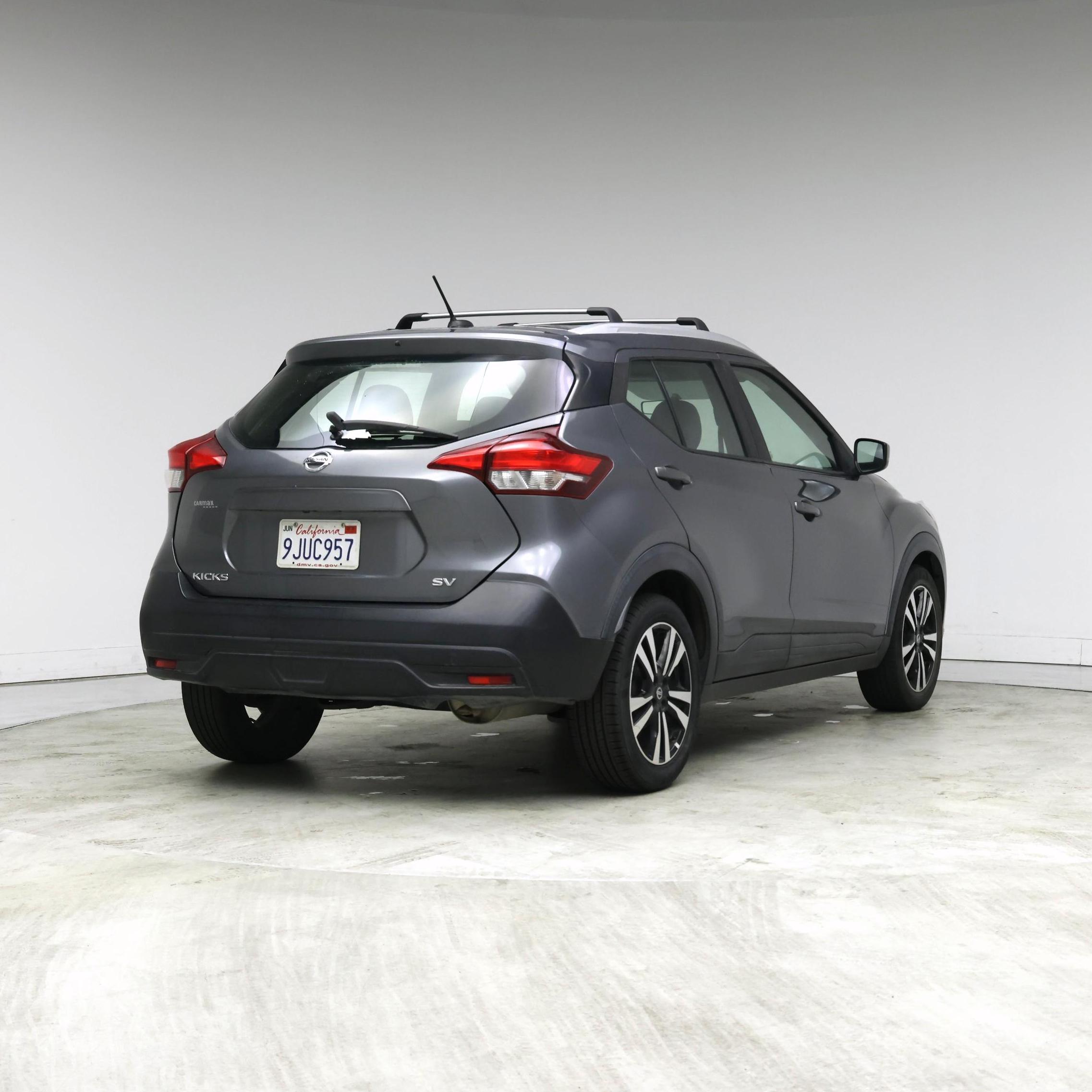 Thumbnail: 2019 Nissan Kicks - 8