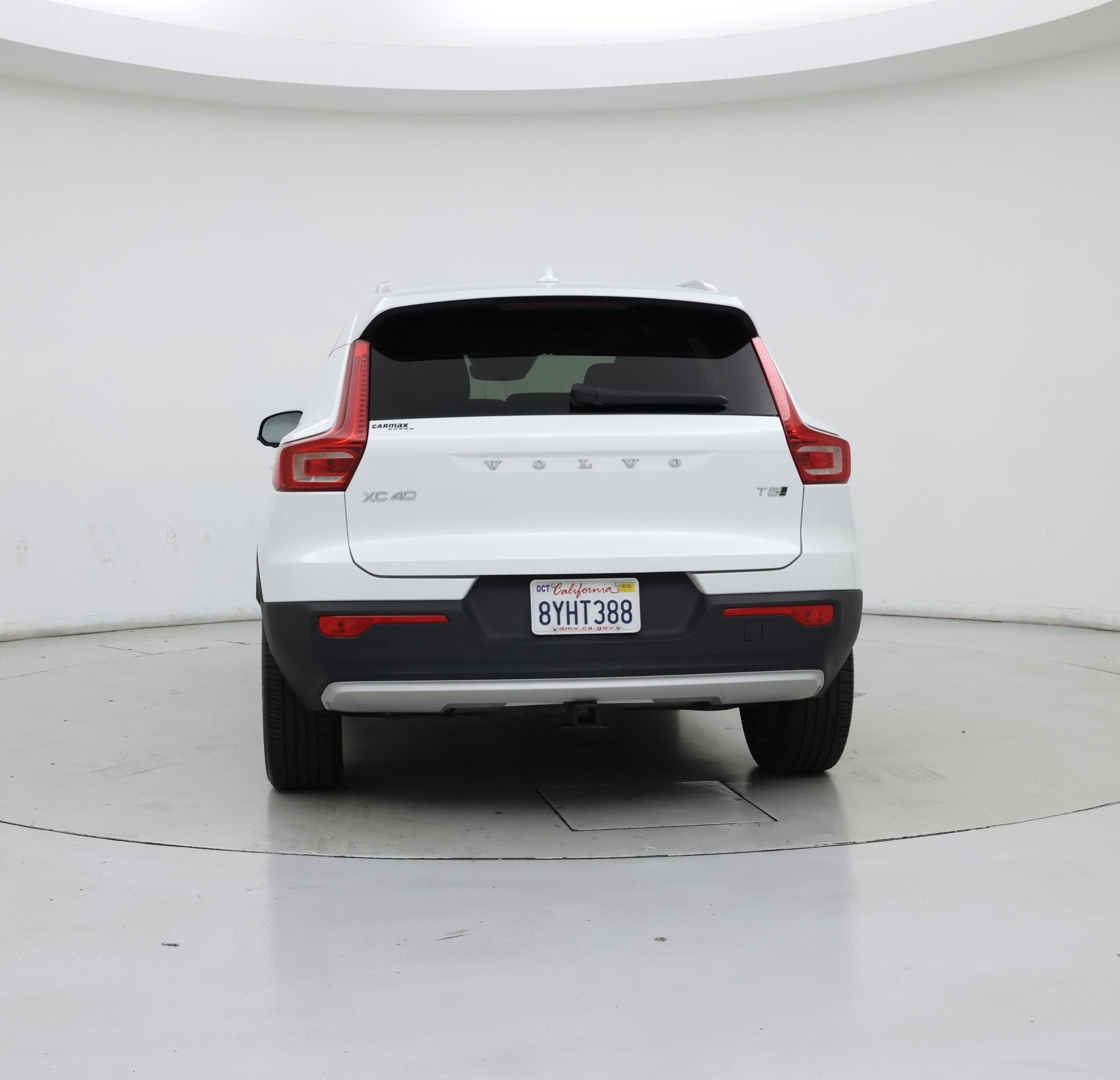Thumbnail: 2022 Volvo XC40 - 6