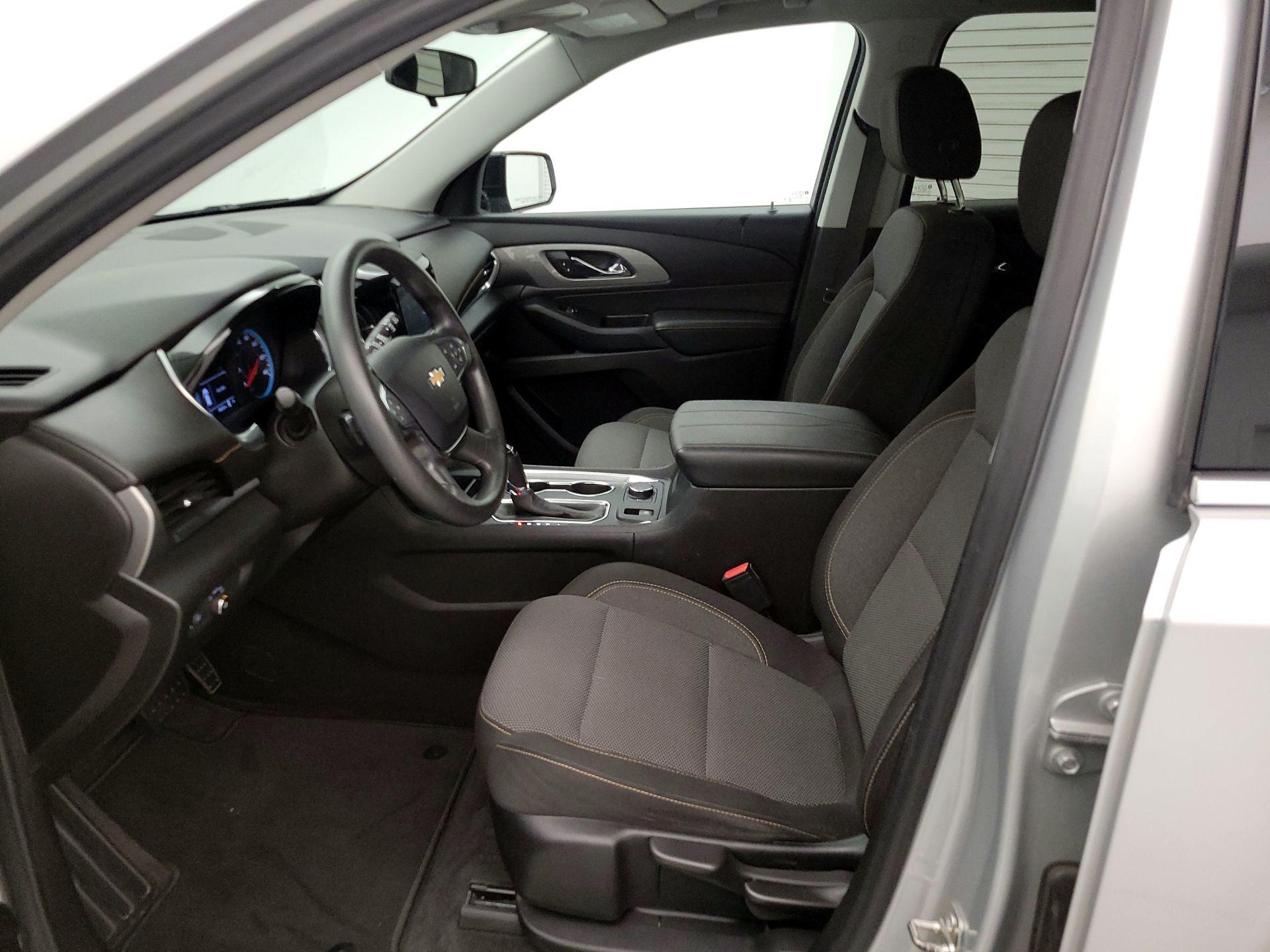 Thumbnail: 2019 Chevrolet Traverse - 11