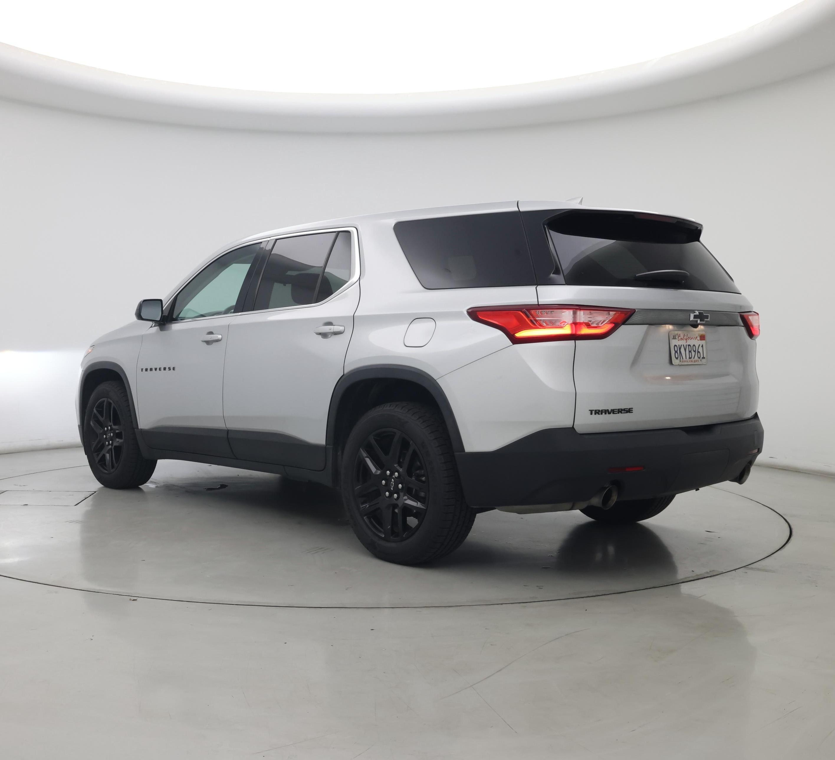 Thumbnail: 2019 Chevrolet Traverse - 2