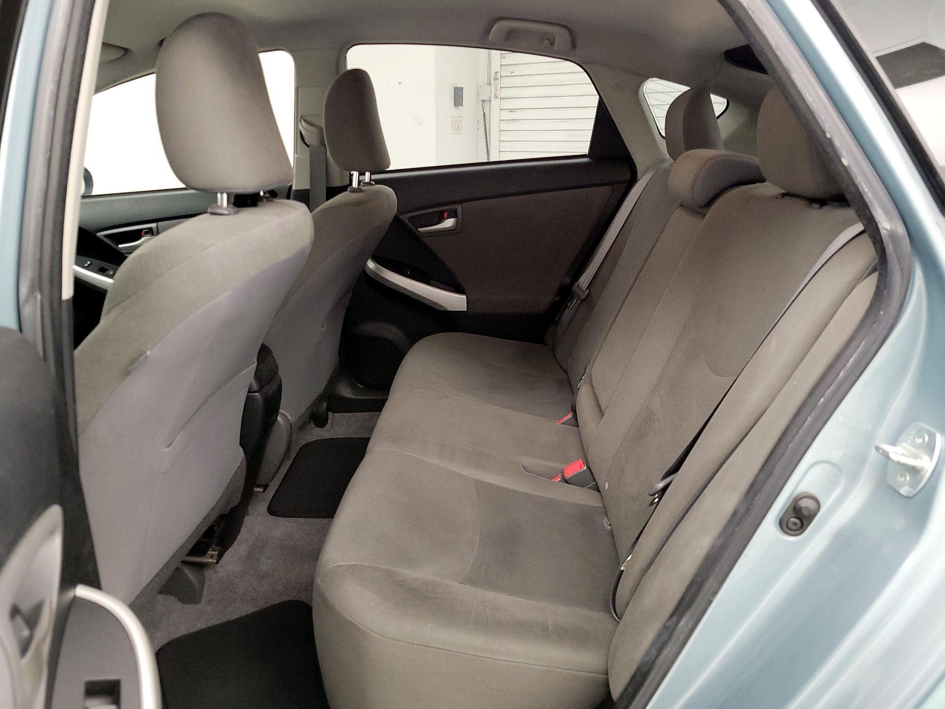 Thumbnail: 2015 Toyota Prius - 17