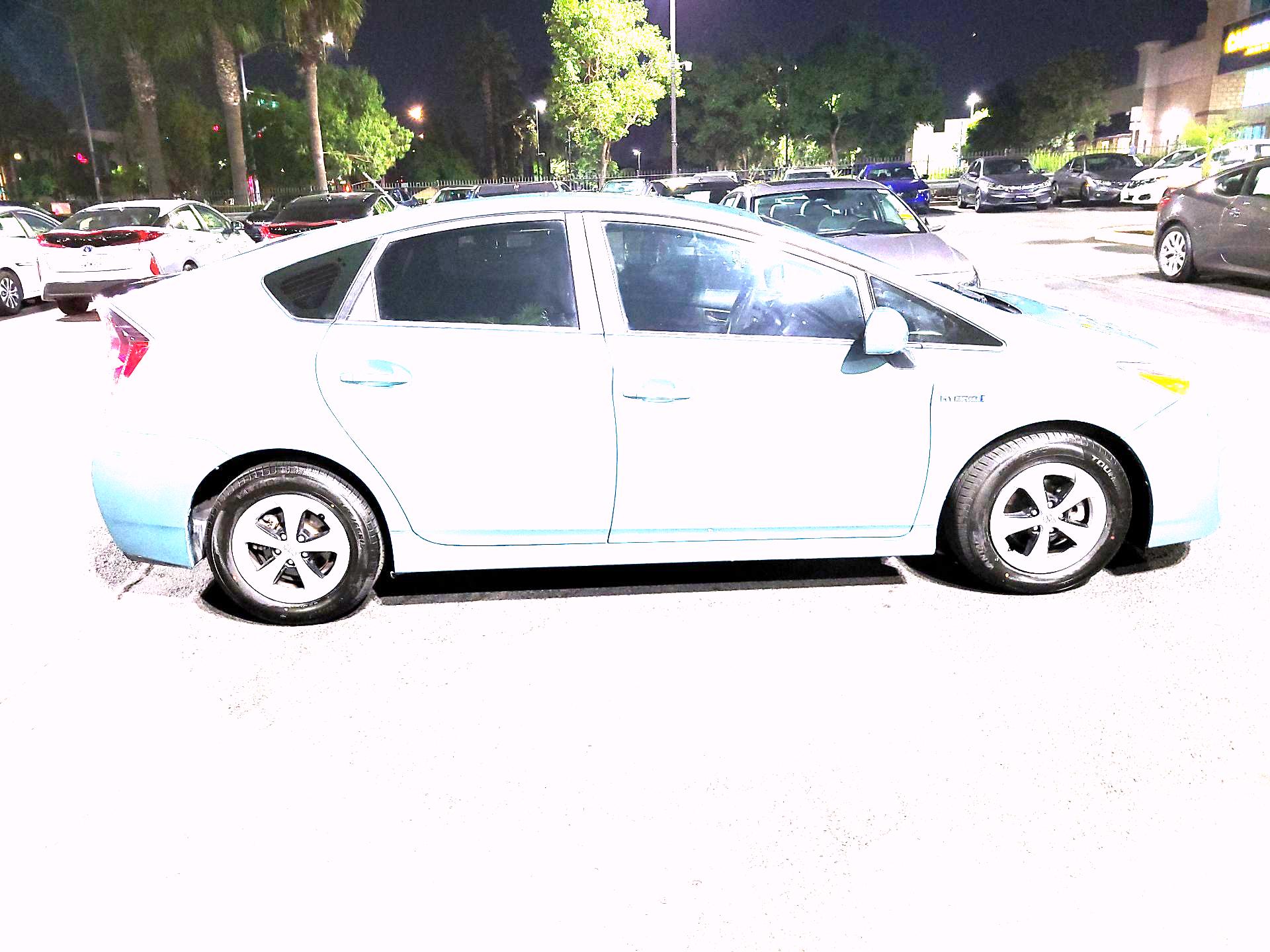 Thumbnail: 2015 Toyota Prius - 4