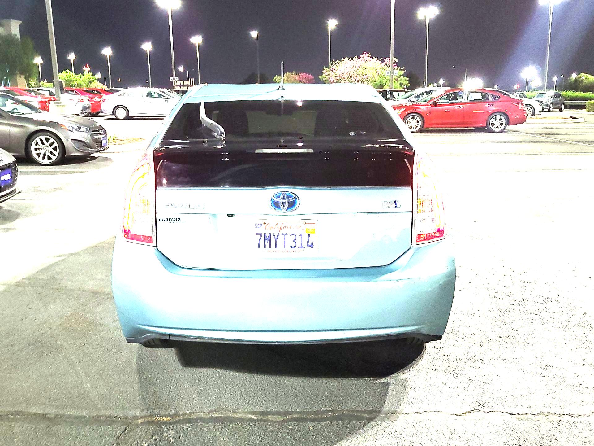 Thumbnail: 2015 Toyota Prius - 6