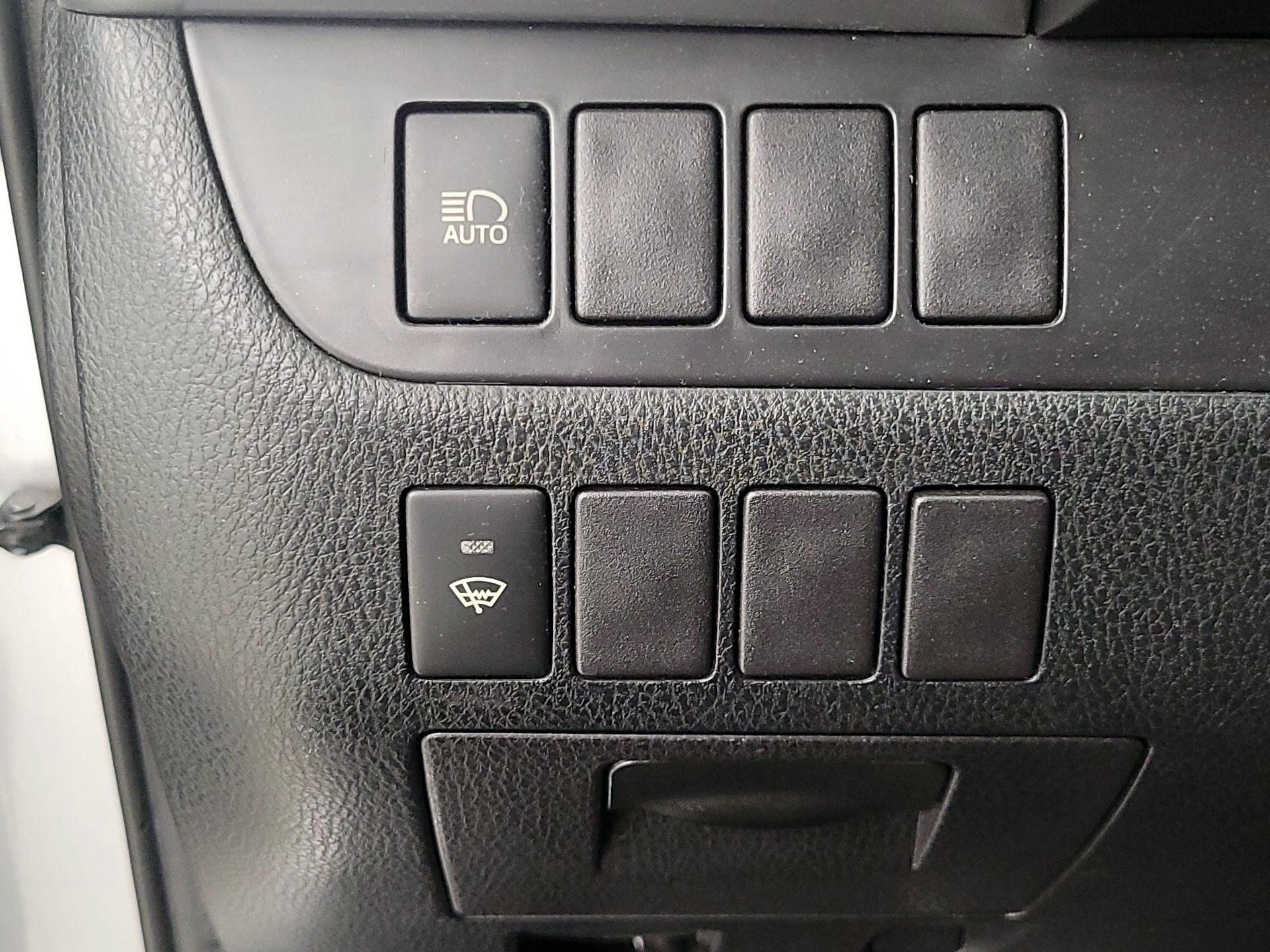 Thumbnail: 2019 Toyota Highlander - 13