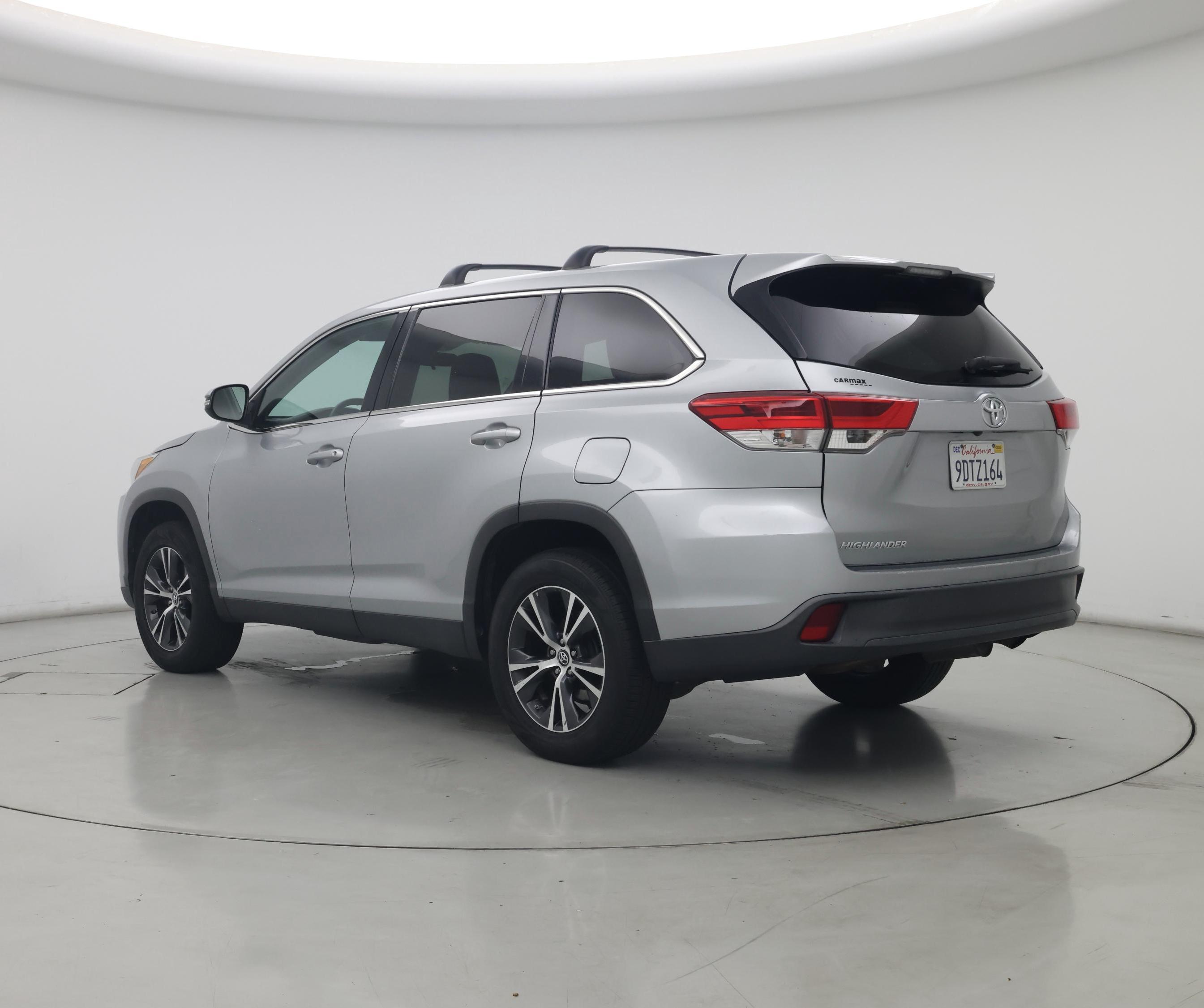 Thumbnail: 2019 Toyota Highlander - 2