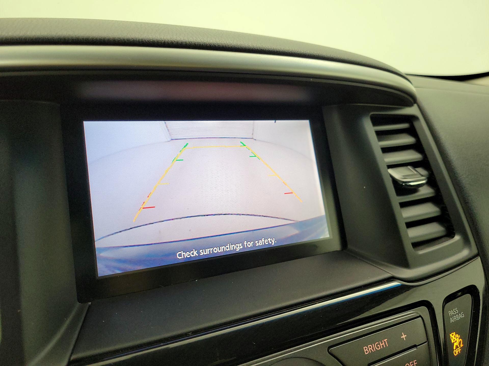 Thumbnail: 2015 Nissan Pathfinder - 14