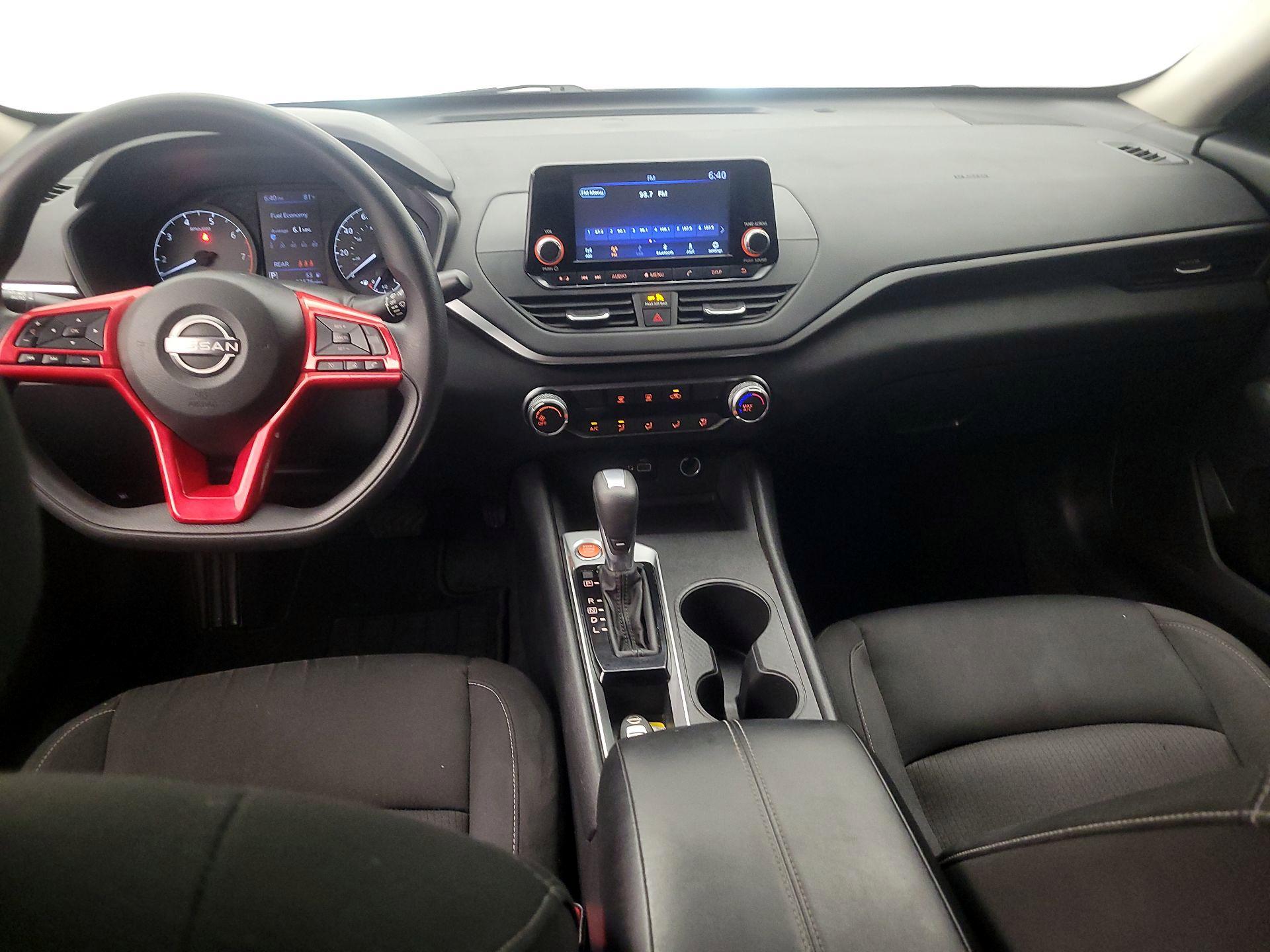 Thumbnail: 2023 Nissan Altima - 9