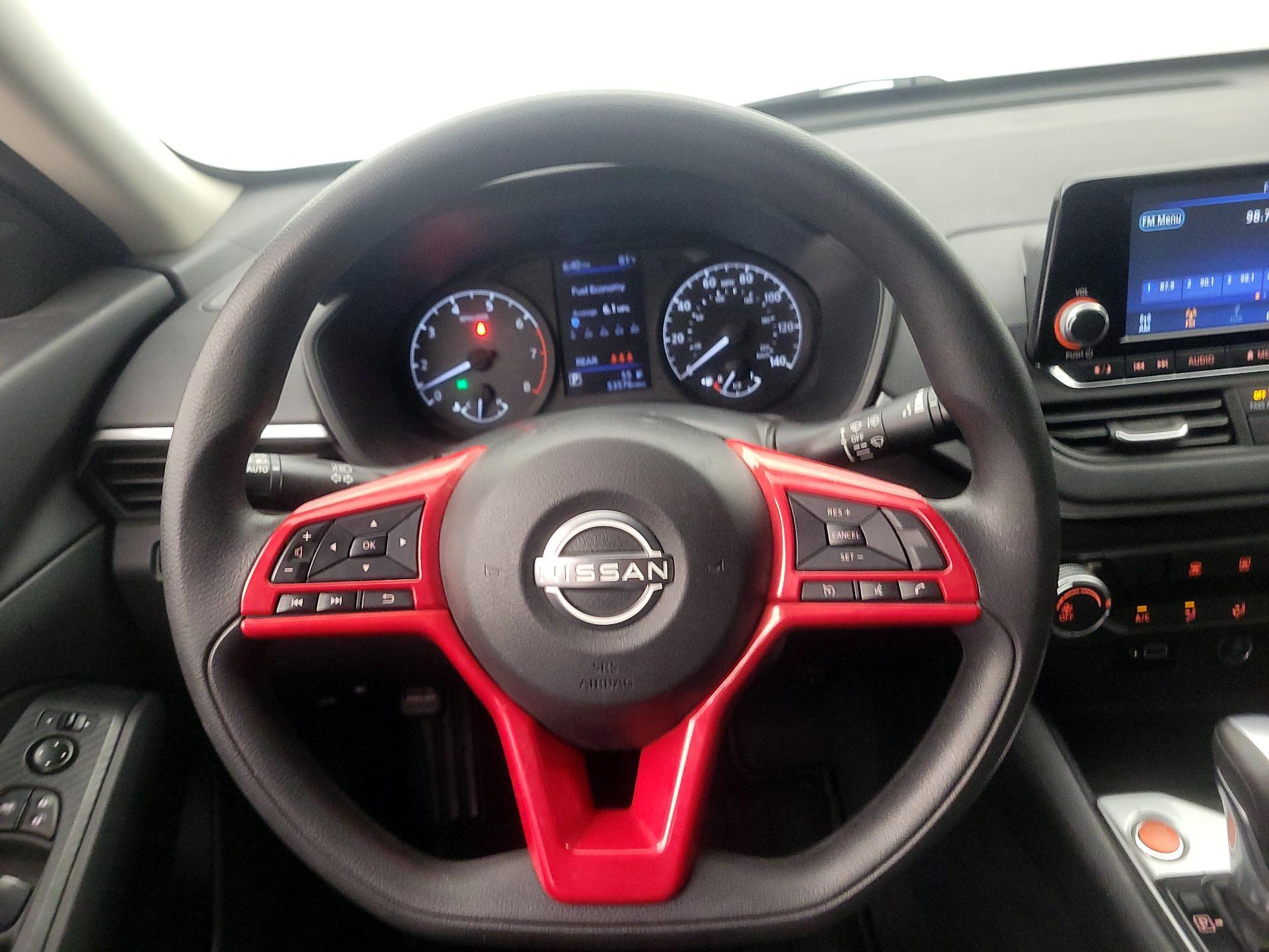 Thumbnail: 2023 Nissan Altima - 10