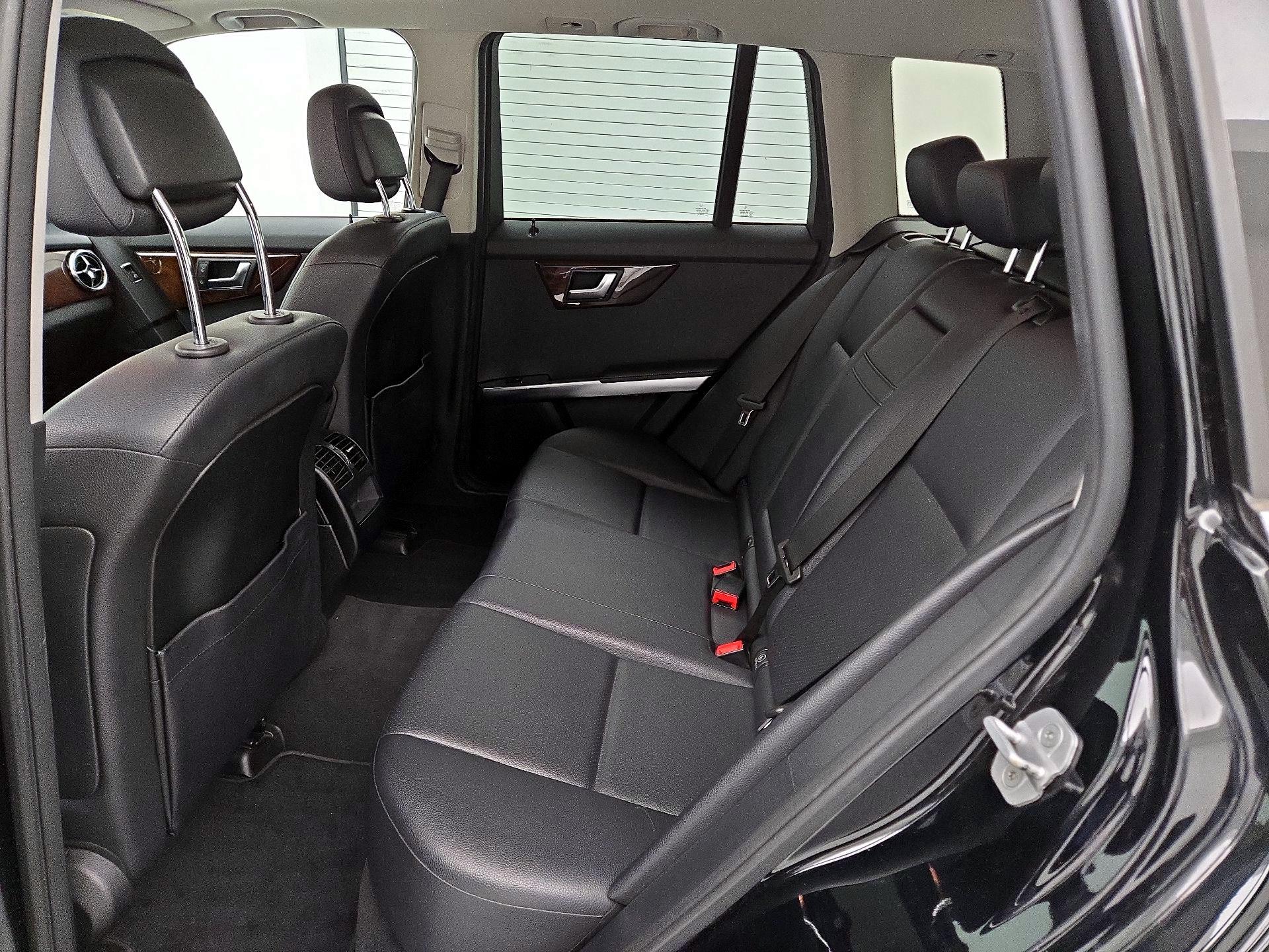 Thumbnail: 2014 Mercedes-Benz GLK - 18