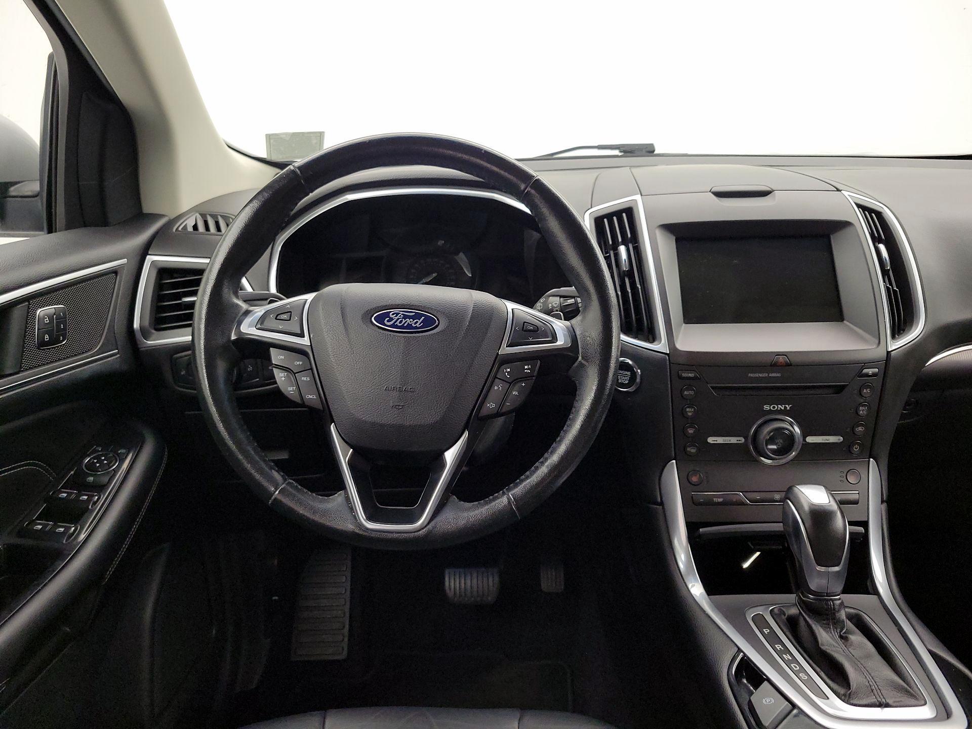 Thumbnail: 2016 Ford Edge - 10