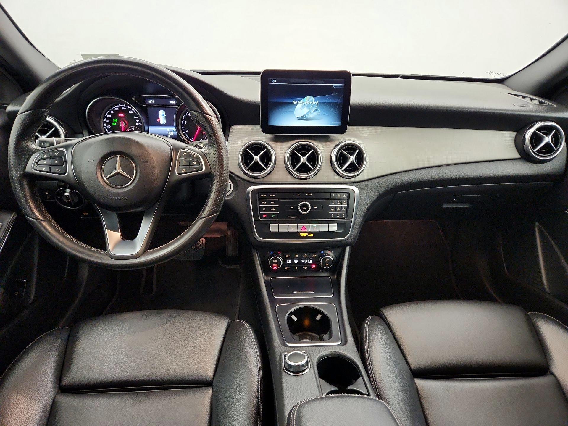 Thumbnail: 2018 Mercedes-Benz GLA - 9