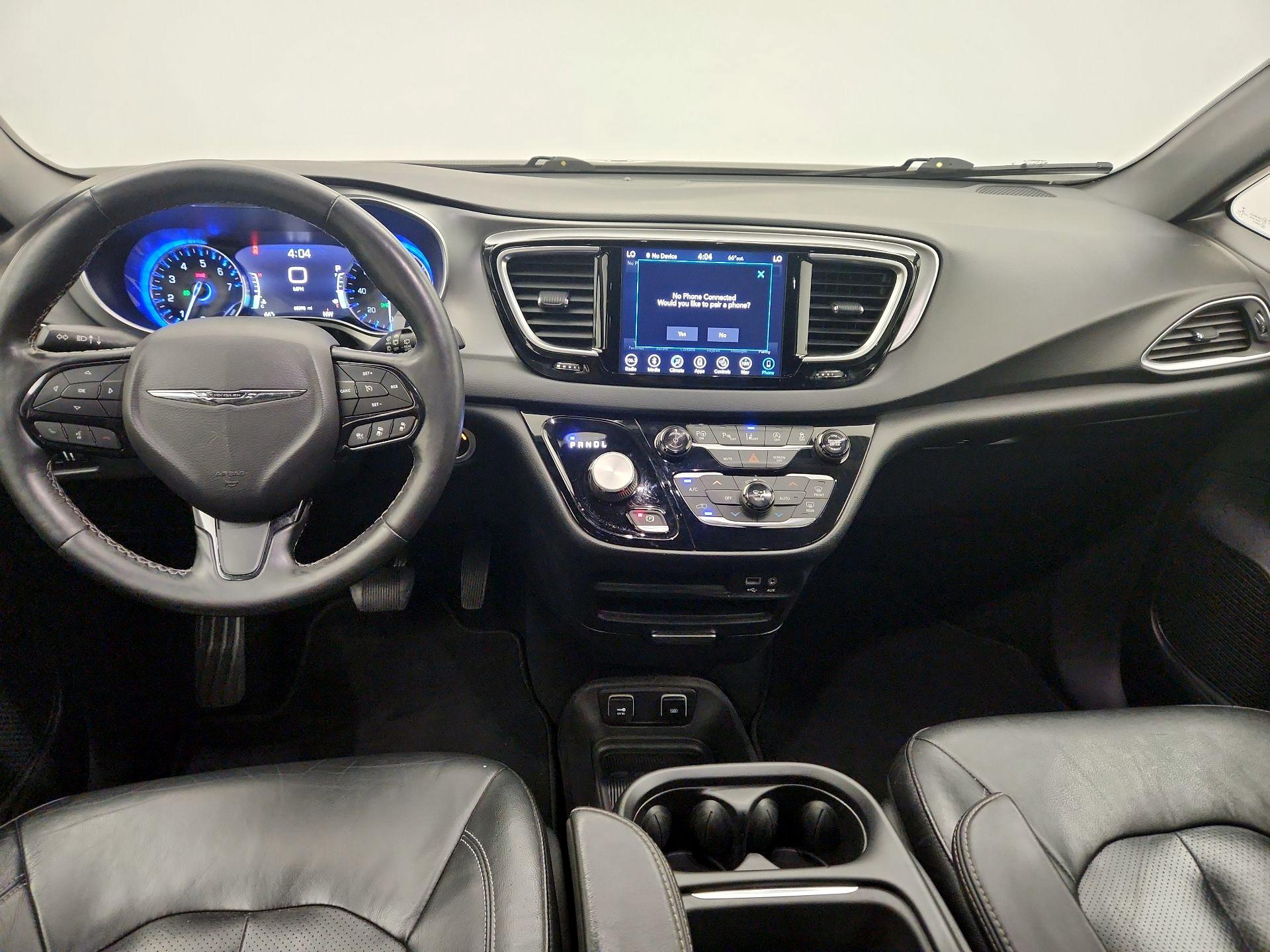 Thumbnail: 2019 Chrysler Pacifica - 9