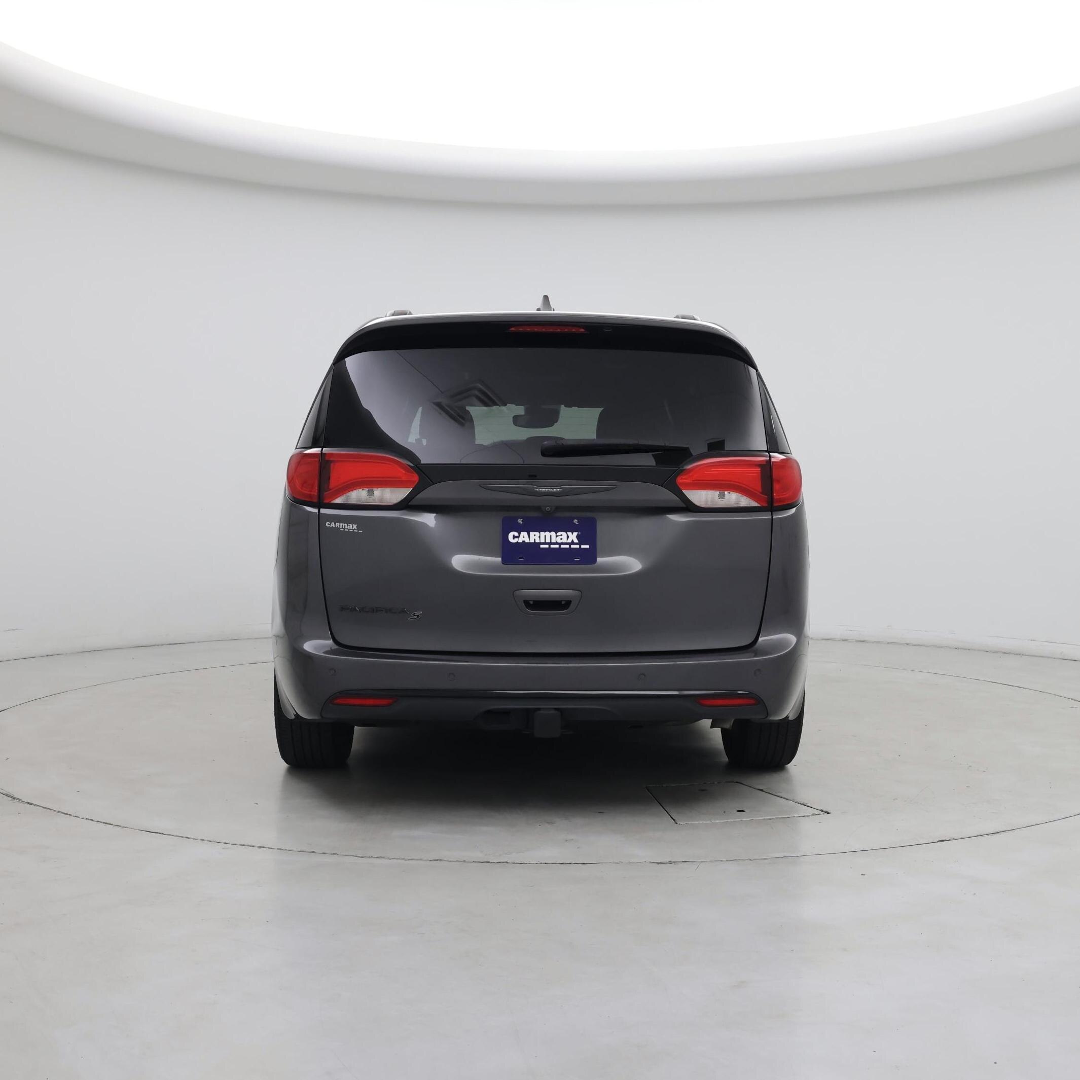 Thumbnail: 2019 Chrysler Pacifica - 6