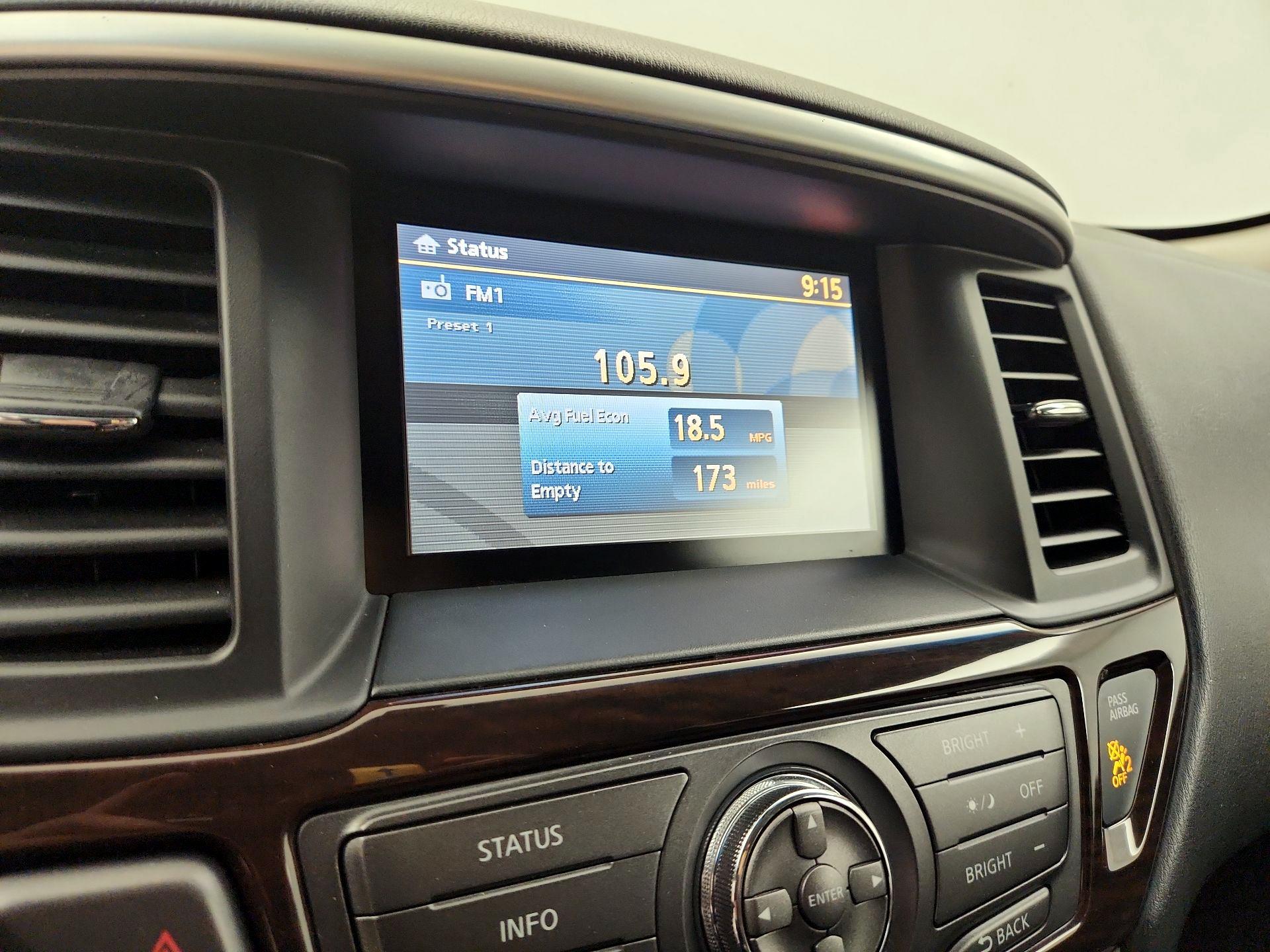 Thumbnail: 2013 Nissan Pathfinder - 15