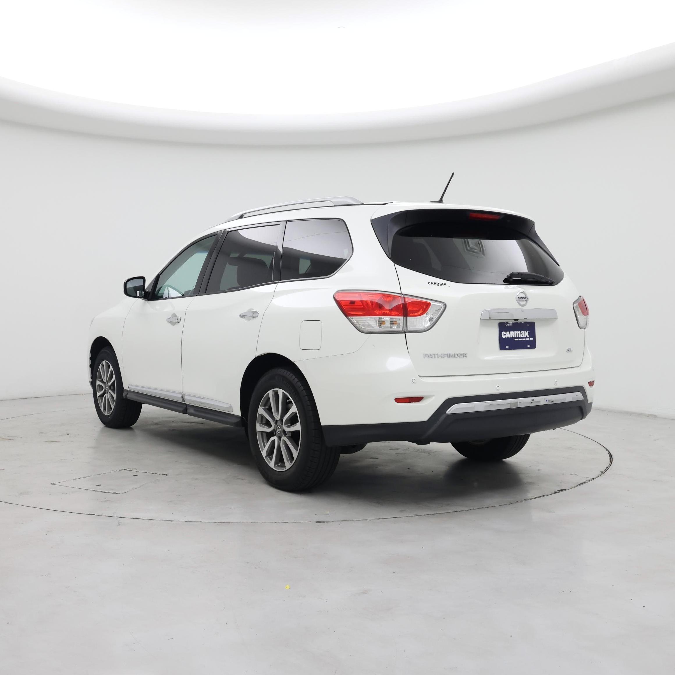 Thumbnail: 2013 Nissan Pathfinder - 2
