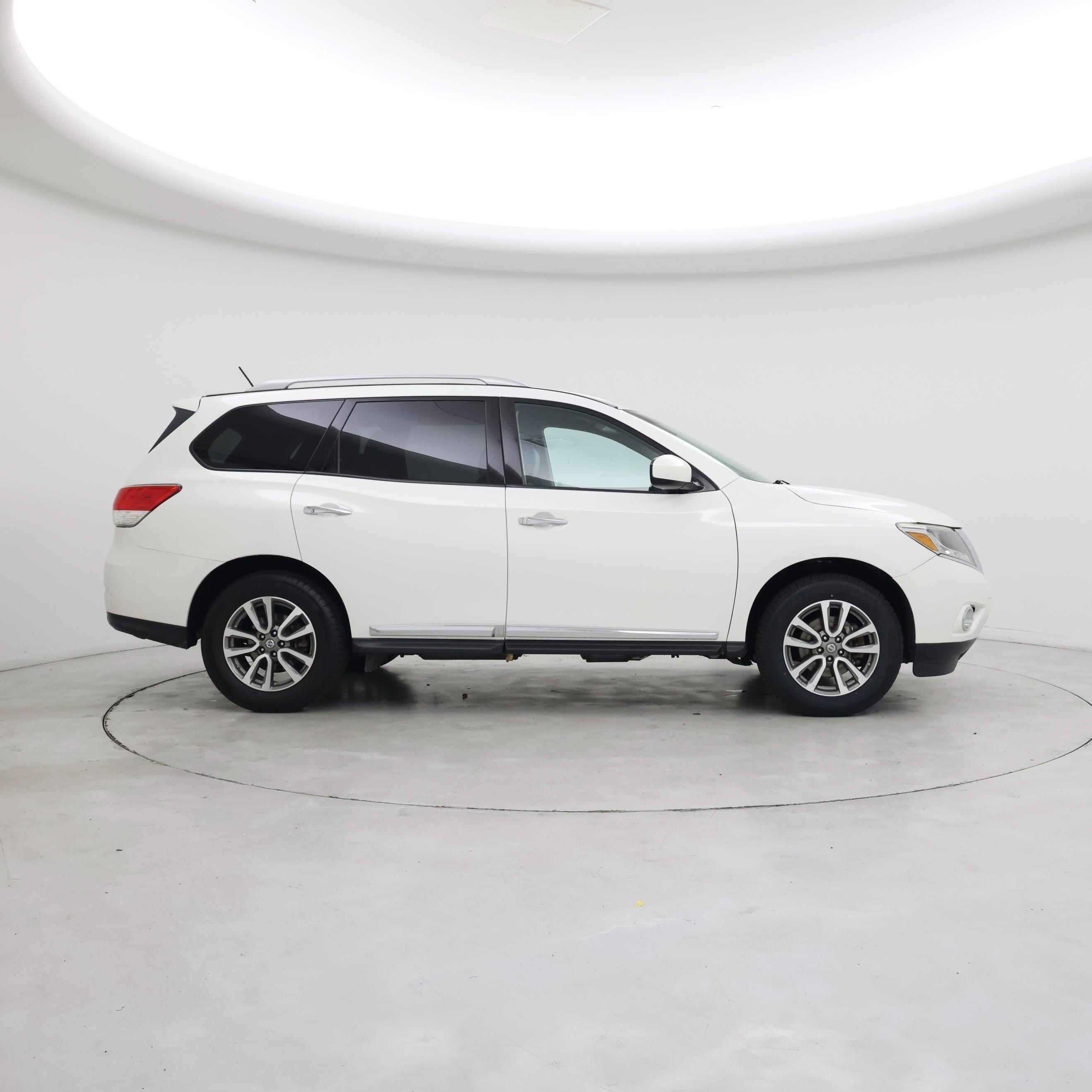 Thumbnail: 2013 Nissan Pathfinder - 7