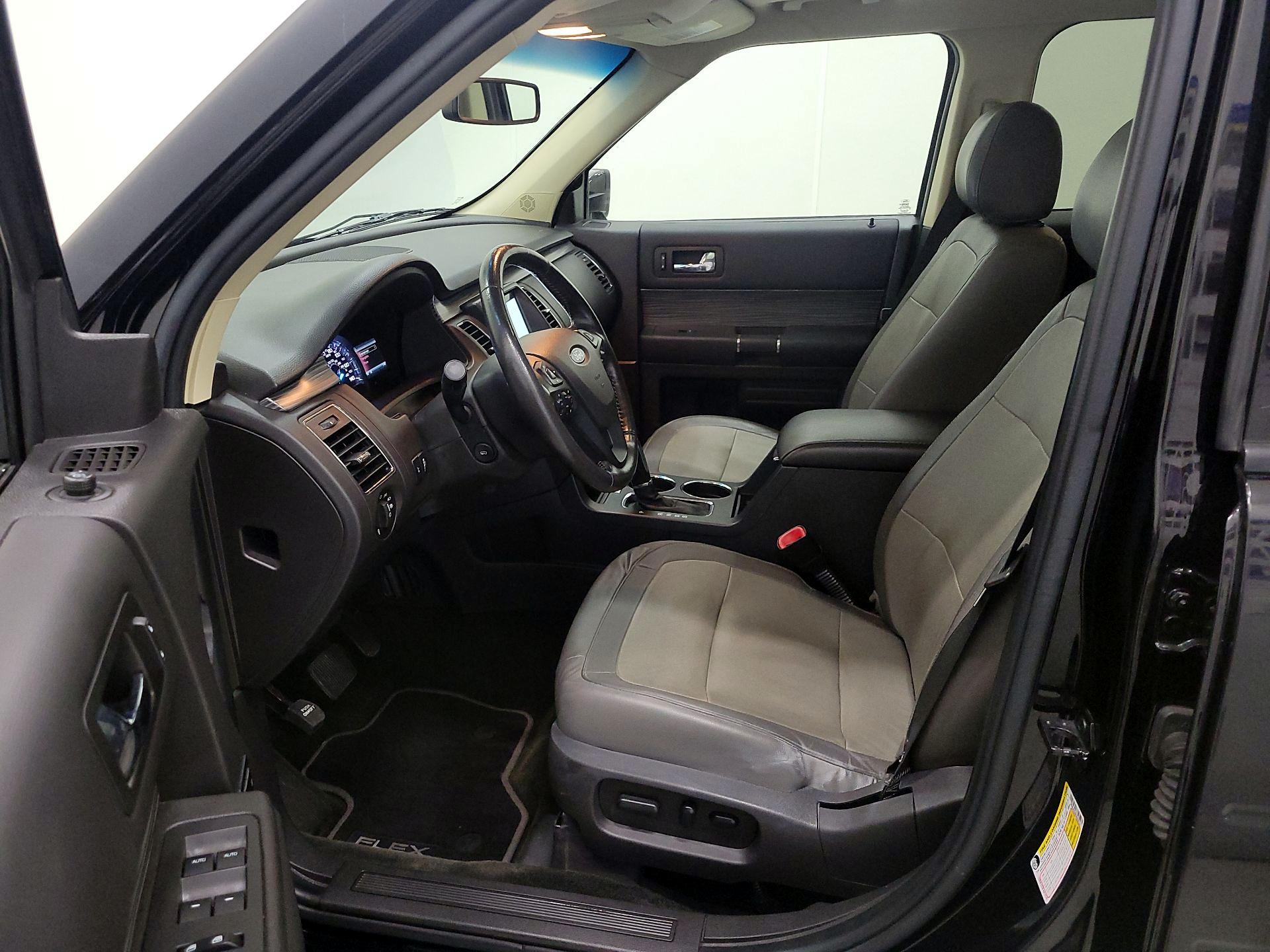 Thumbnail: 2016 Ford Flex - 11
