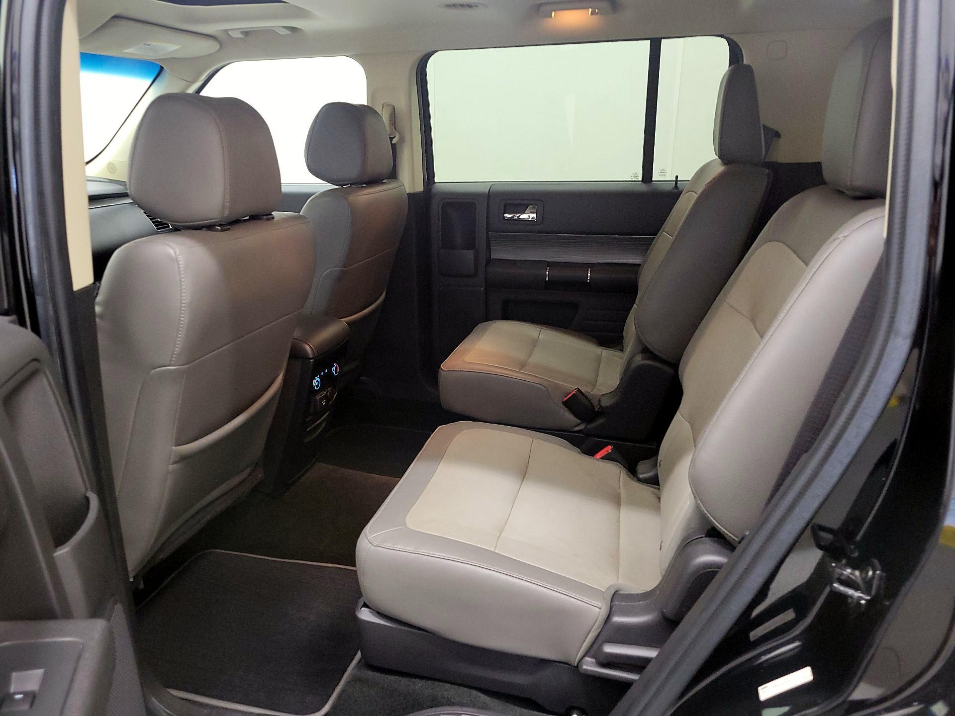 Thumbnail: 2016 Ford Flex - 20