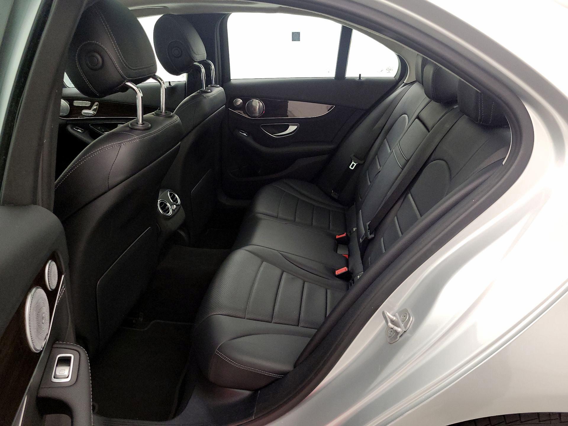 Thumbnail: 2015 Mercedes-Benz C-Class - 20