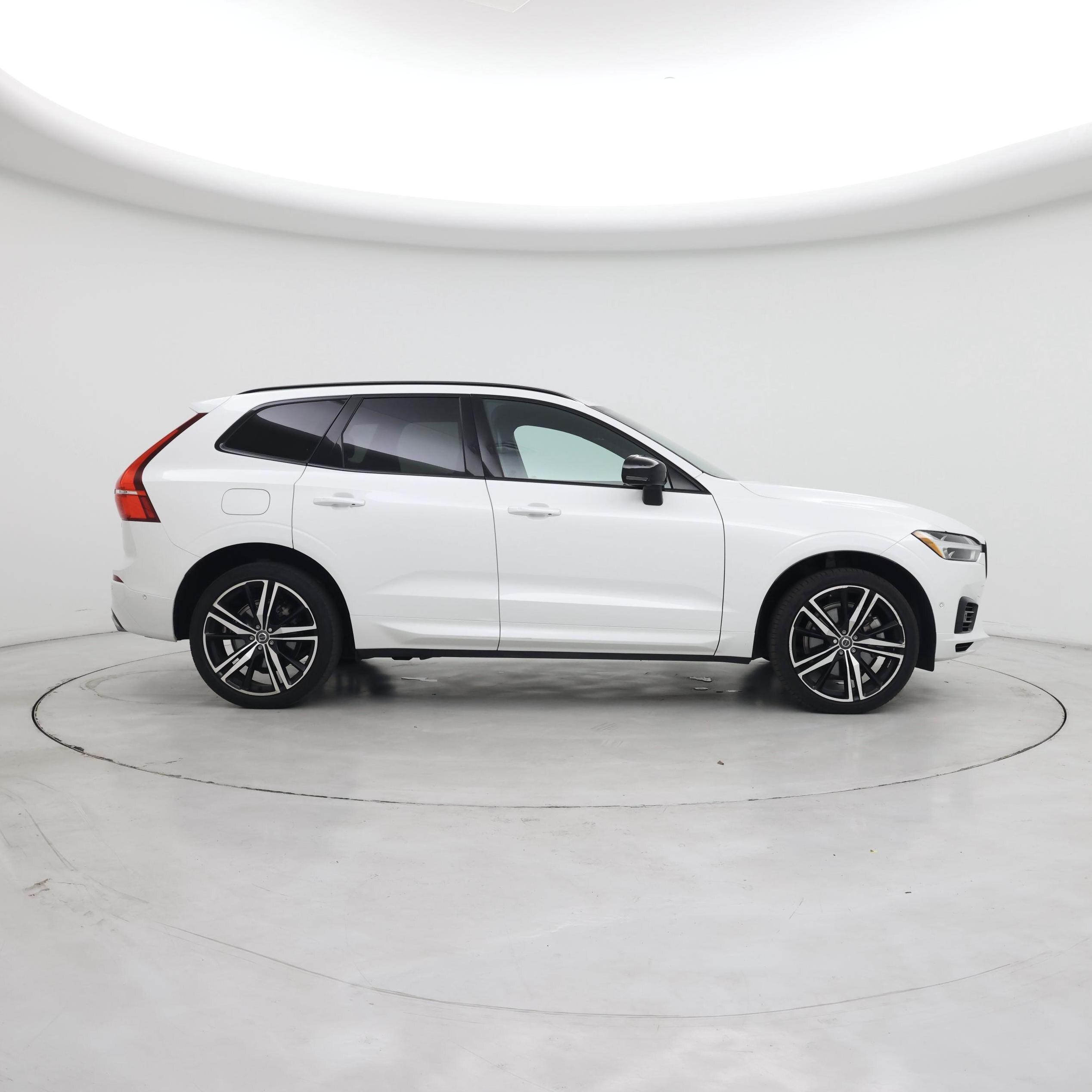 Thumbnail: 2021 Volvo XC60 - 7
