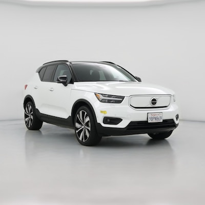 White 2022 Volvo XC40 Recharge Electric P8 Twin Plus