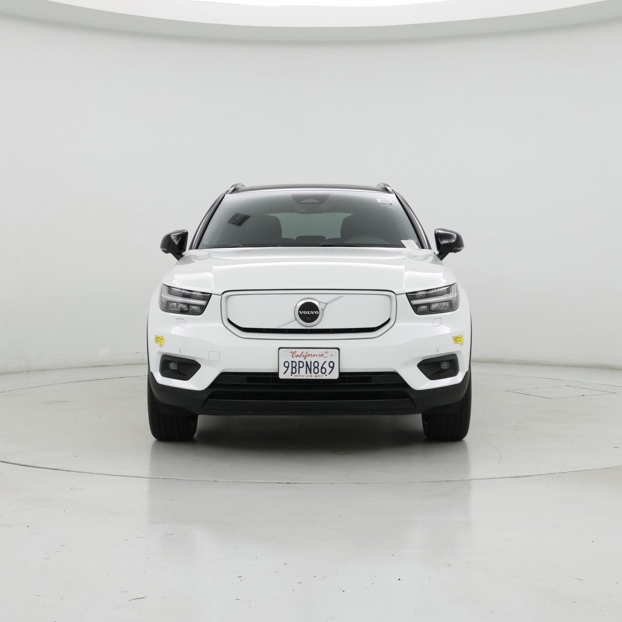 Thumbnail: 2022 Volvo XC40 - 5