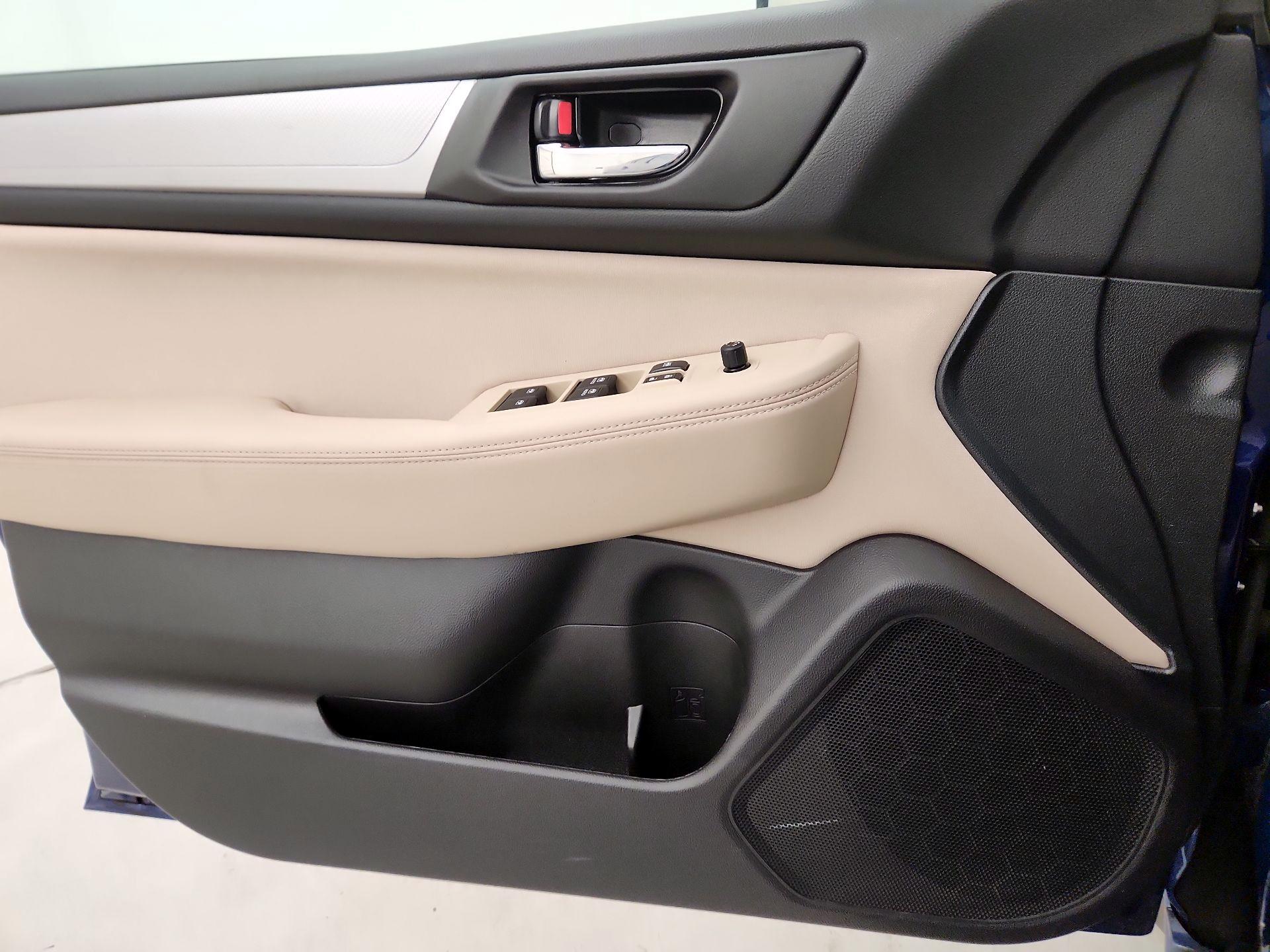 Thumbnail: 2016 Subaru Legacy - 12