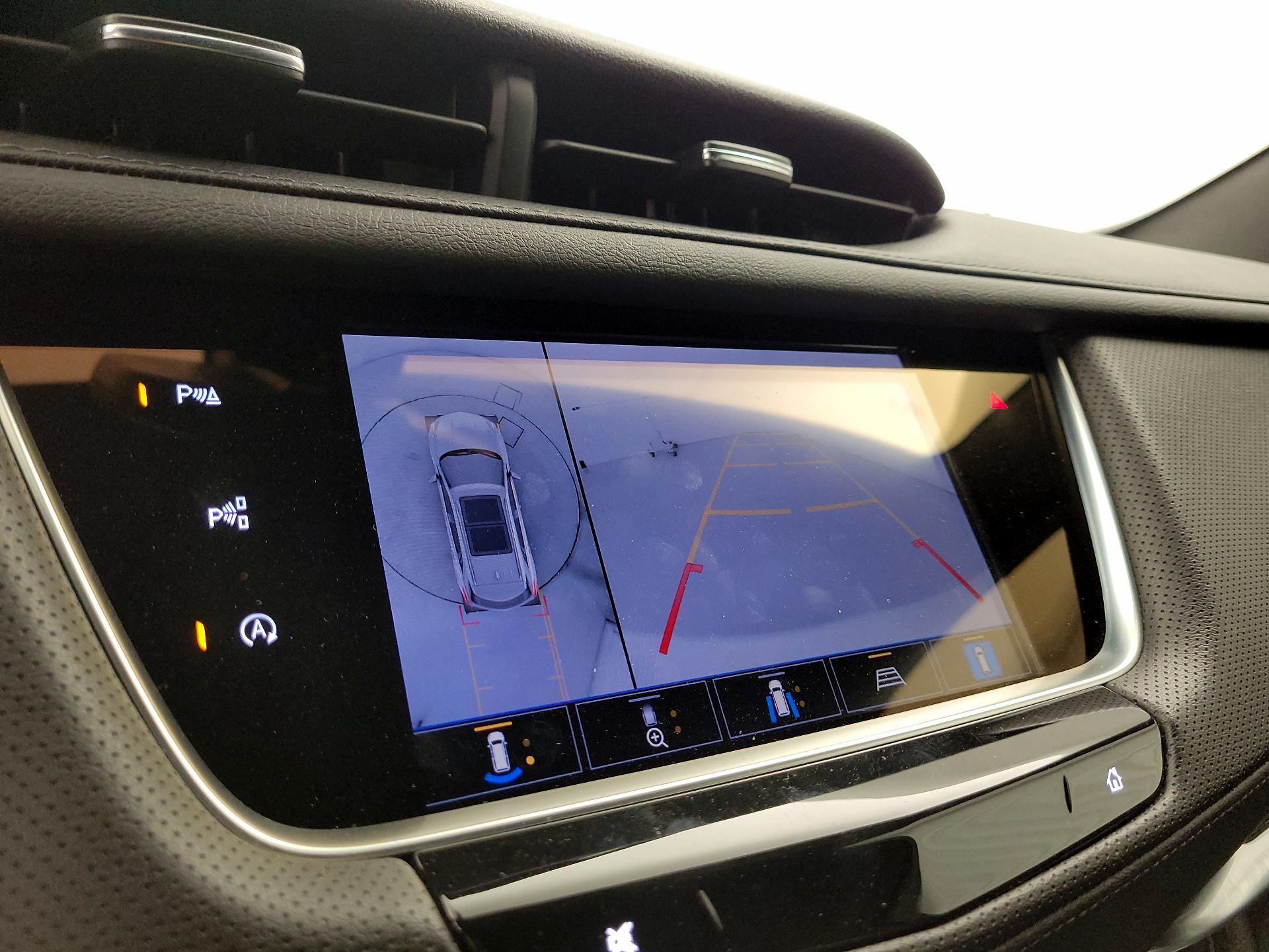 Thumbnail: 2024 Cadillac XT5 - 14