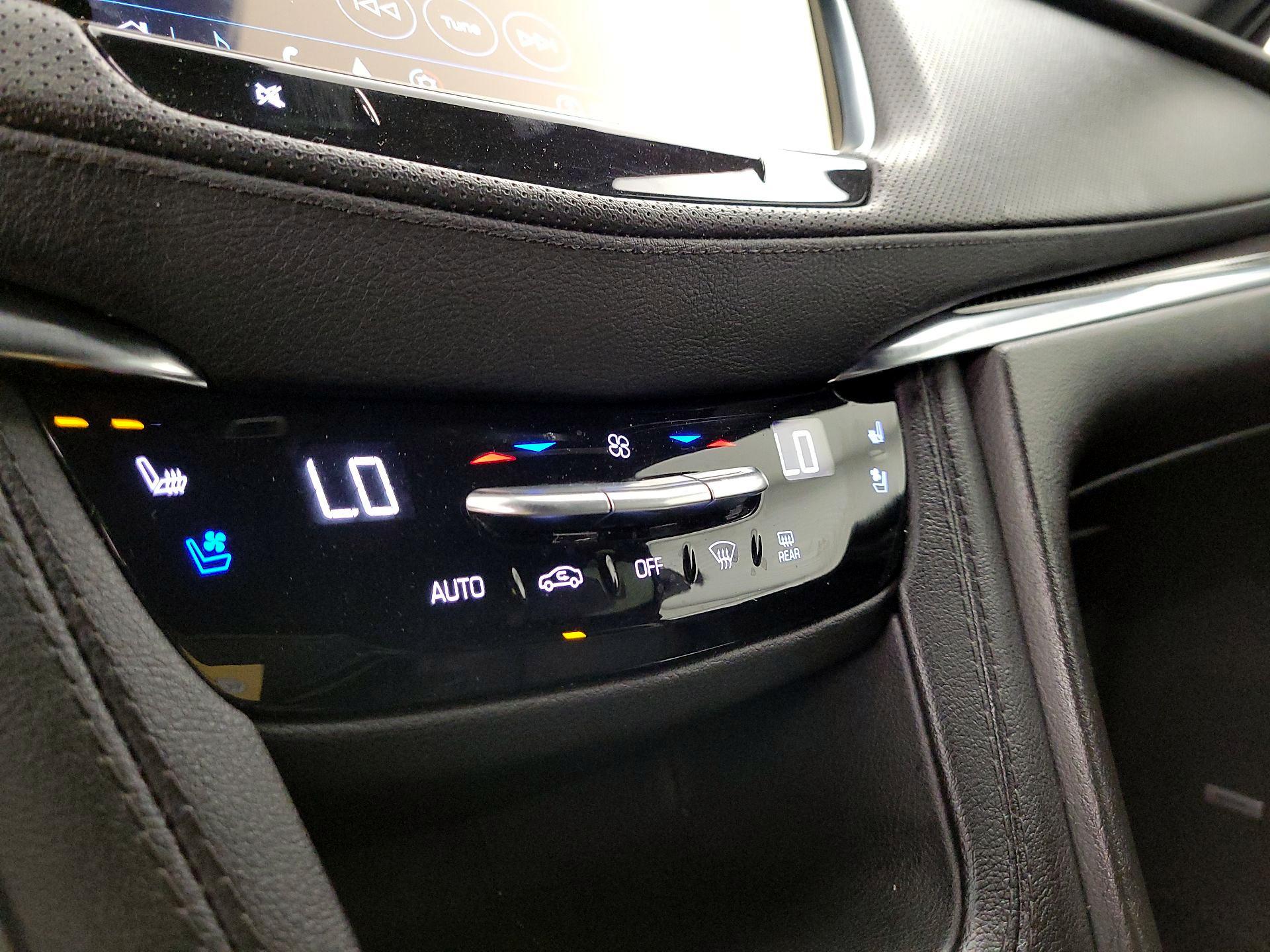 Thumbnail: 2024 Cadillac XT5 - 16