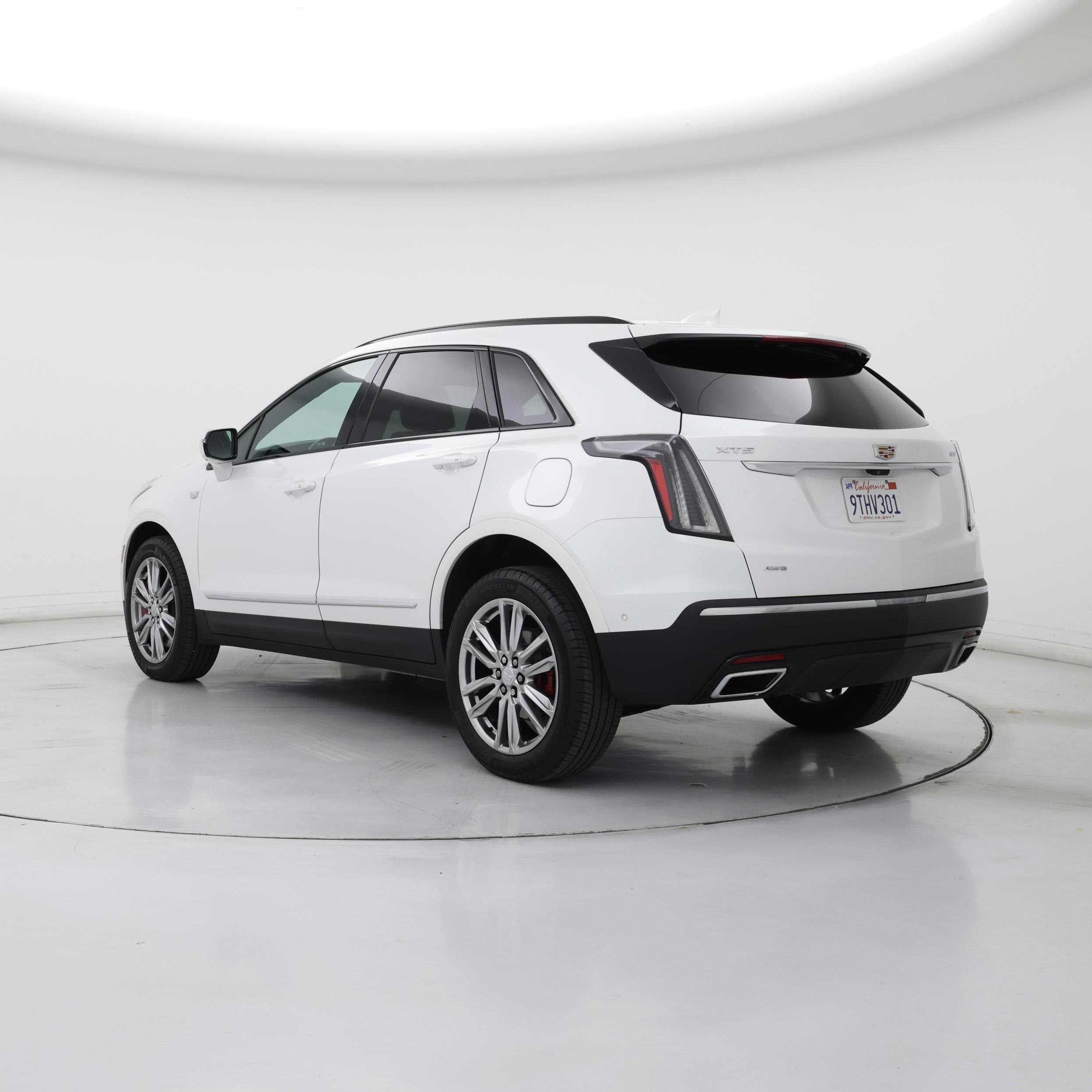 Thumbnail: 2024 Cadillac XT5 - 2
