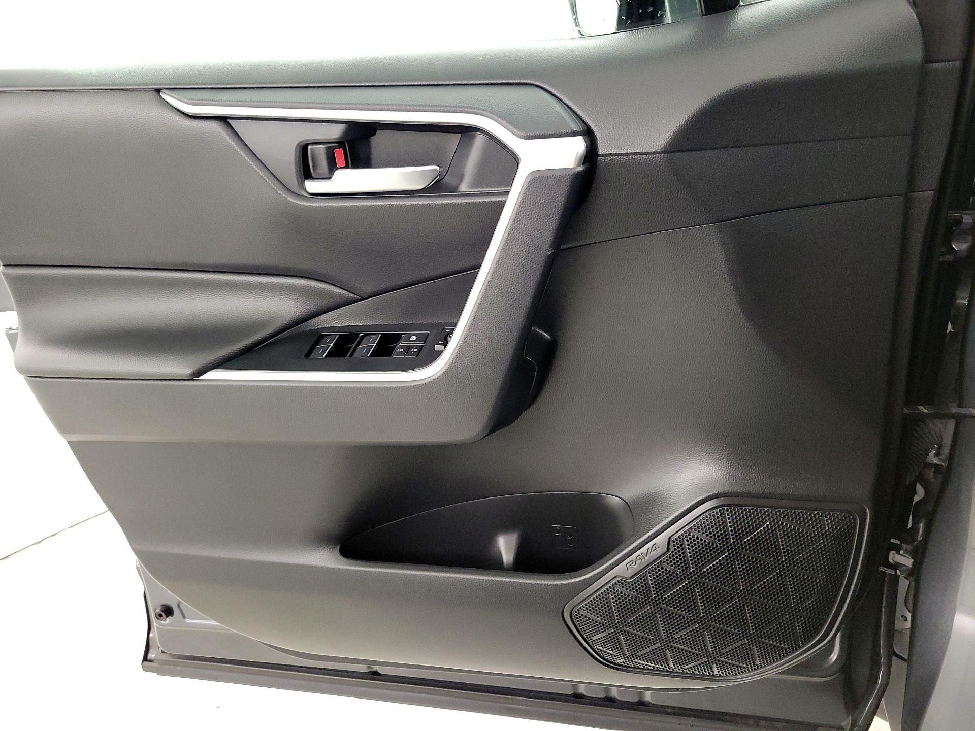 Thumbnail: 2024 Toyota RAV4 - 12