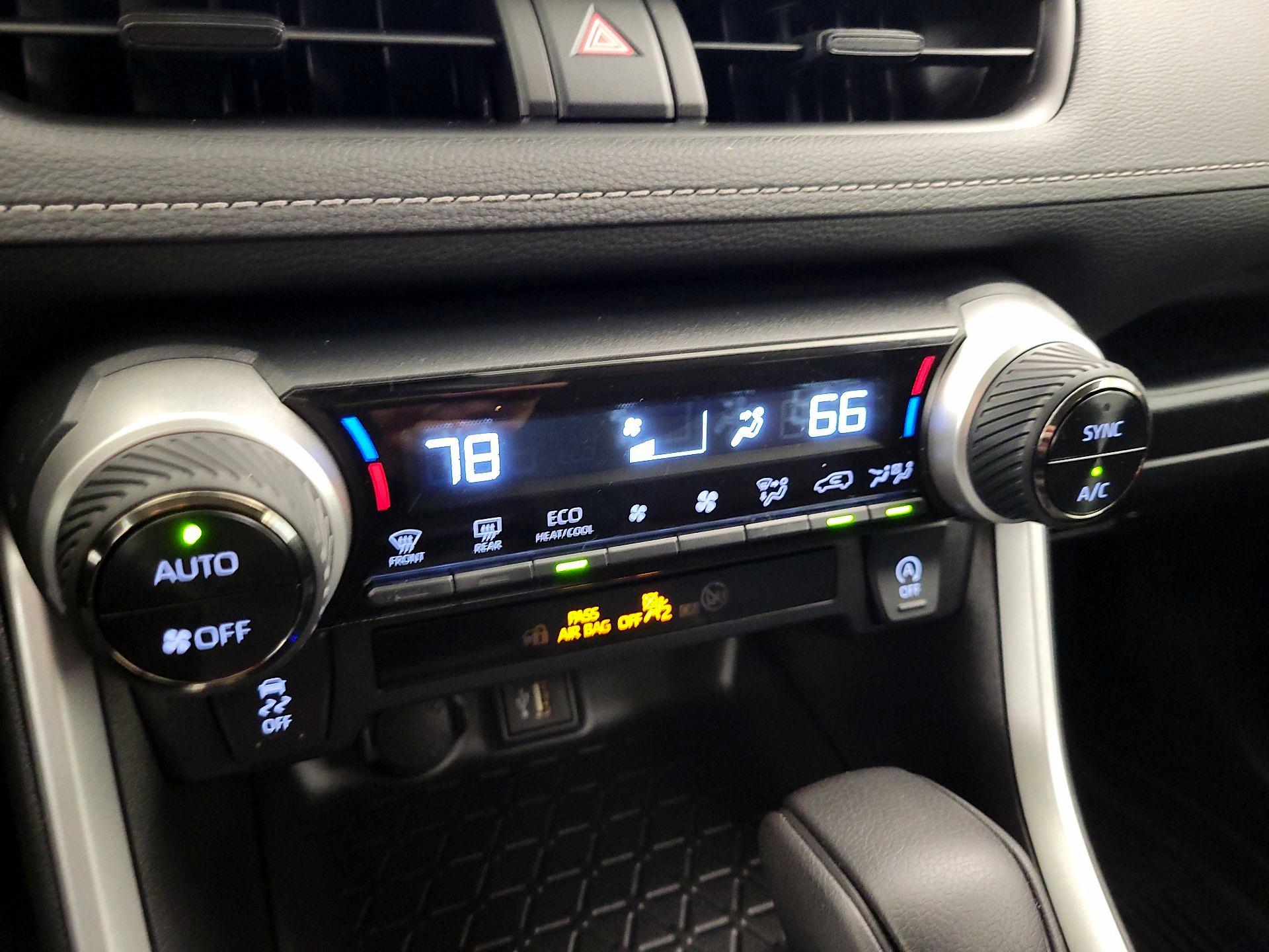 Thumbnail: 2024 Toyota RAV4 - 16