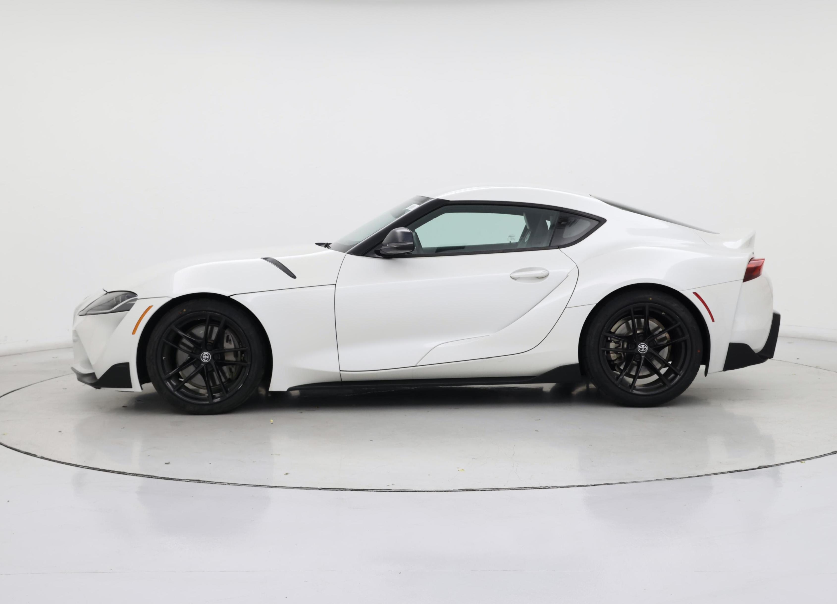 Thumbnail: 2021 Toyota Supra - 3