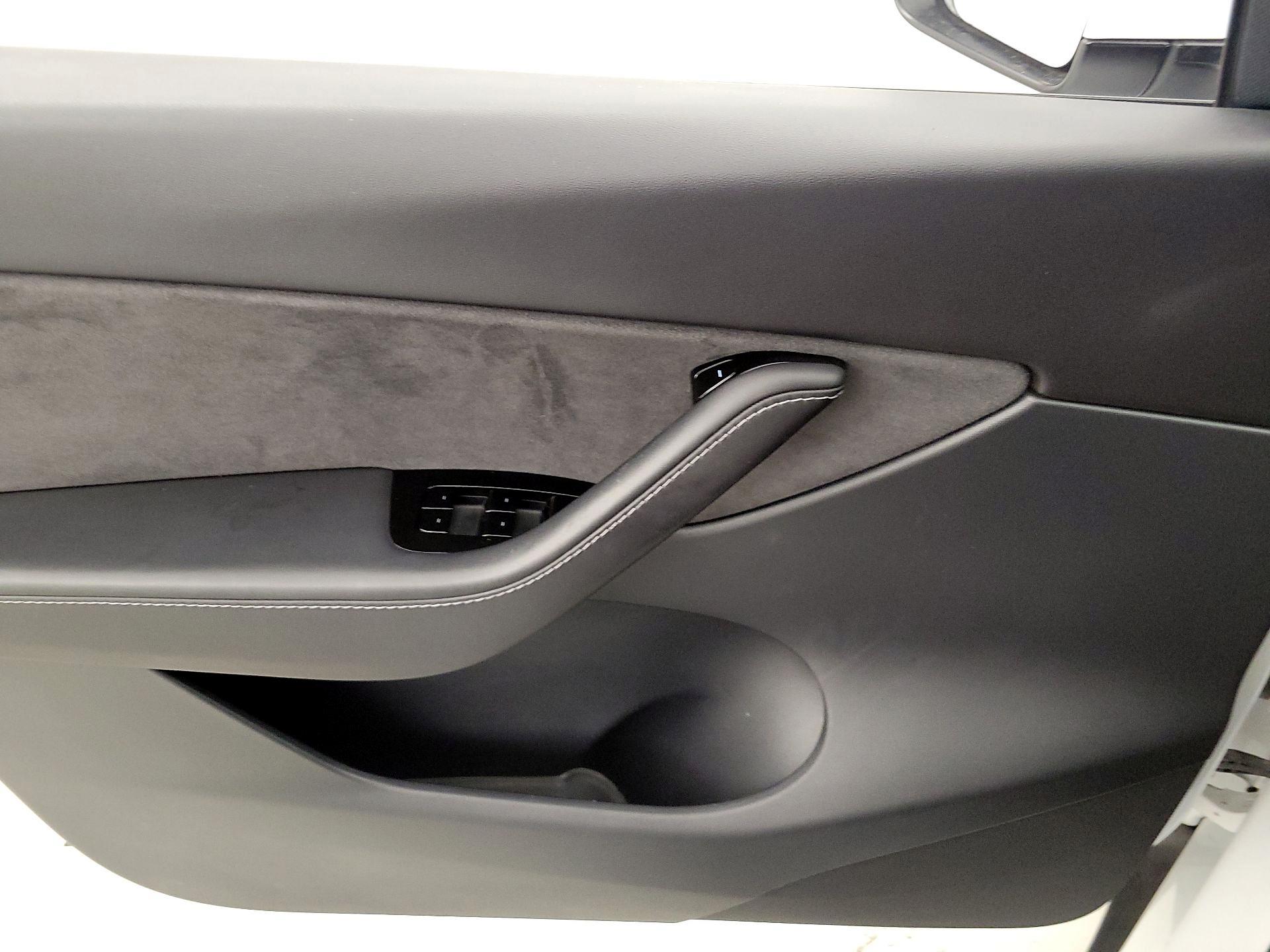 Thumbnail: 2020 Tesla Model Y - 12