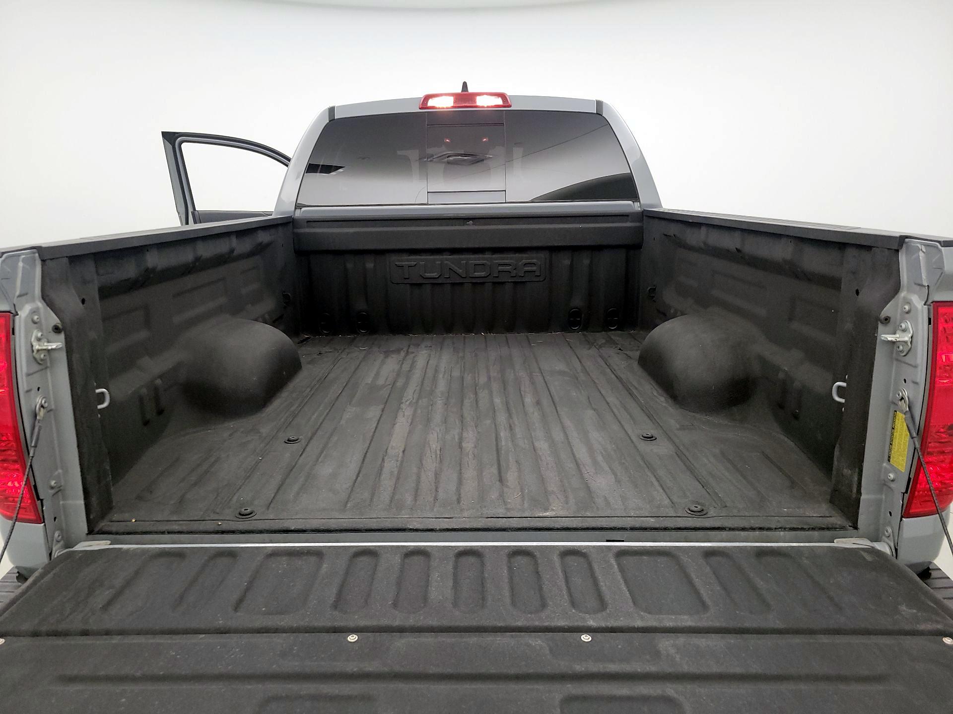 Thumbnail: 2021 Toyota Tundra - 20
