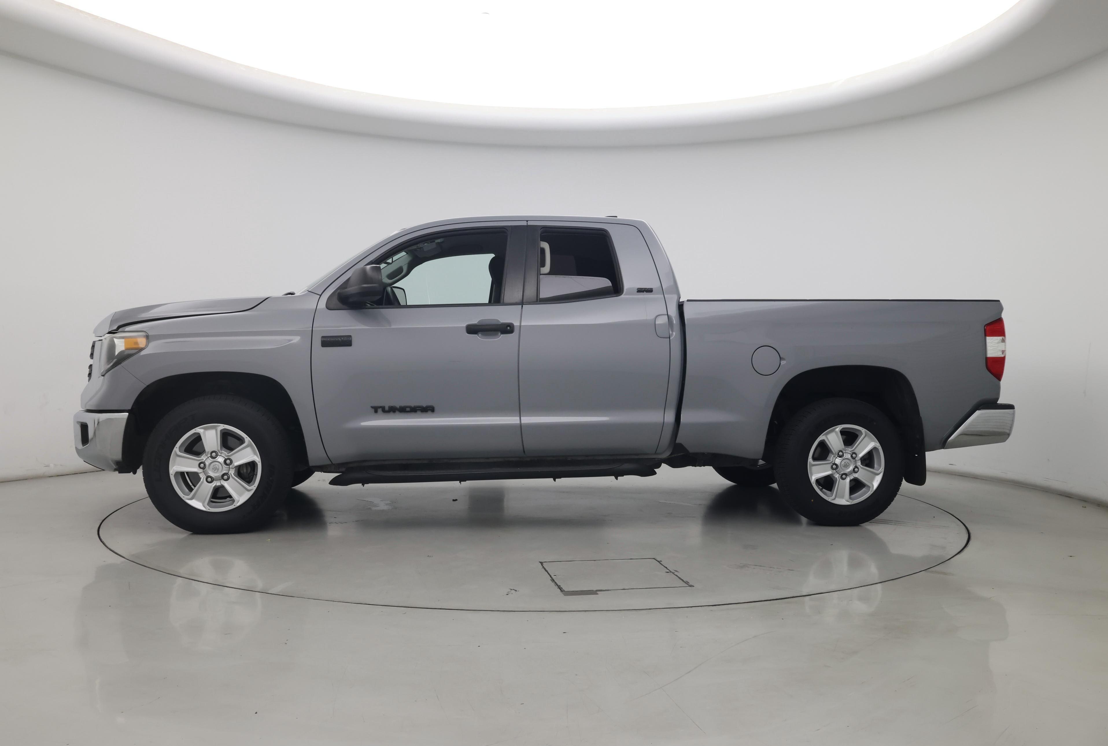 Thumbnail: 2021 Toyota Tundra - 3