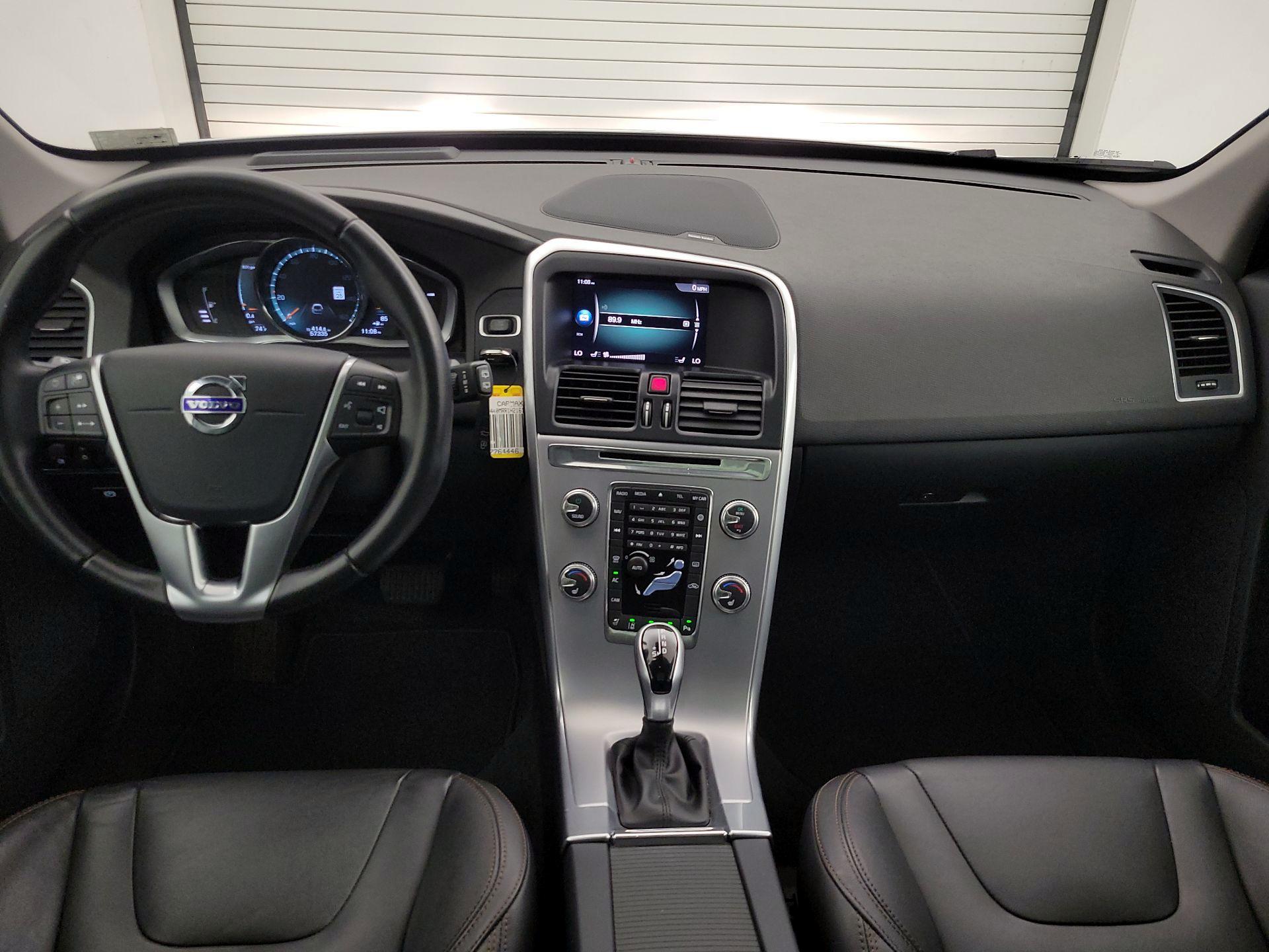 Thumbnail: 2017 Volvo XC60 - 9