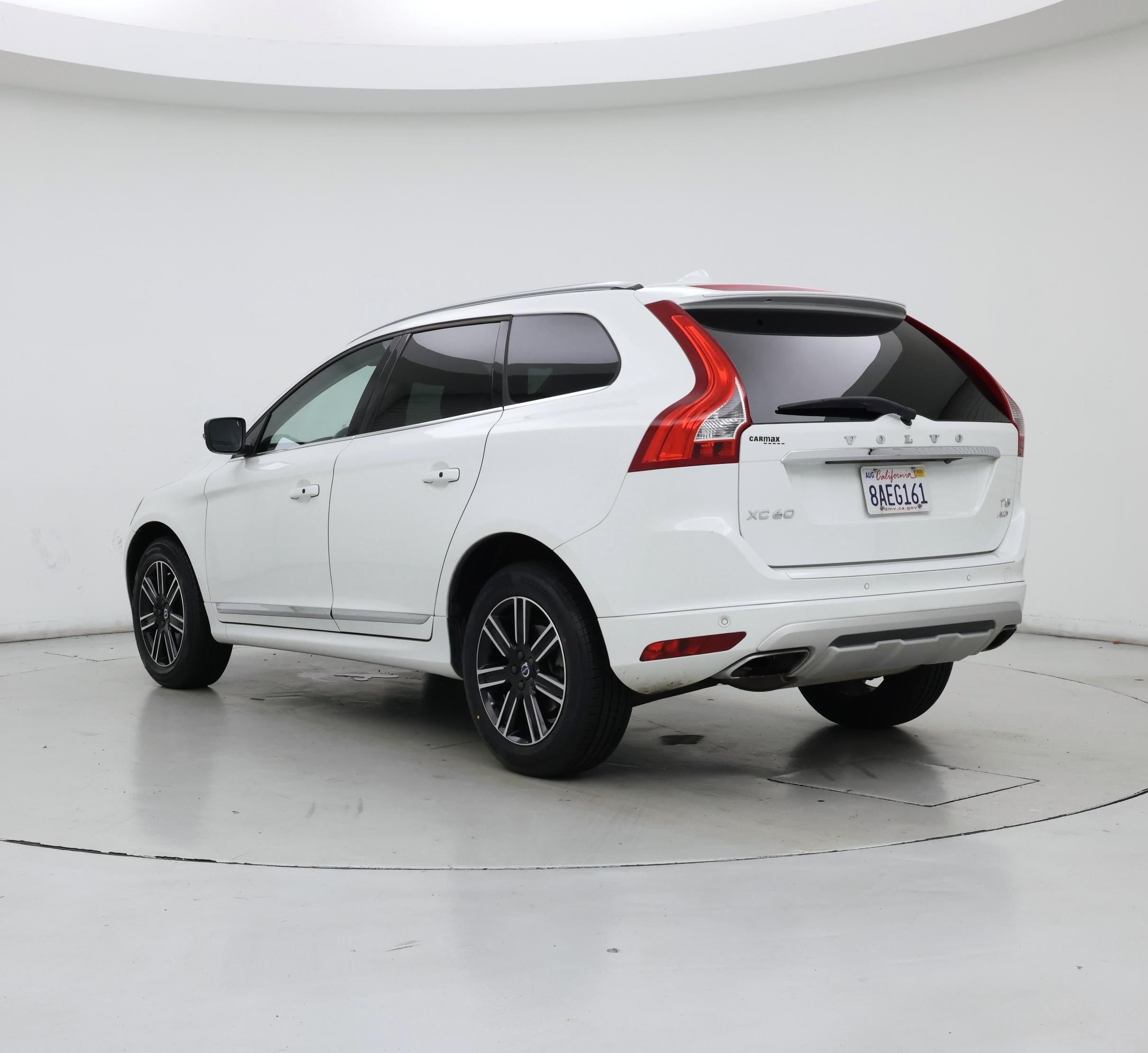 Thumbnail: 2017 Volvo XC60 - 2