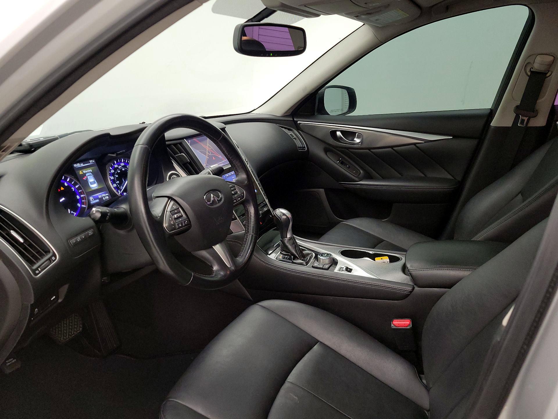 Thumbnail: 2015 INFINITI Q50 - 11