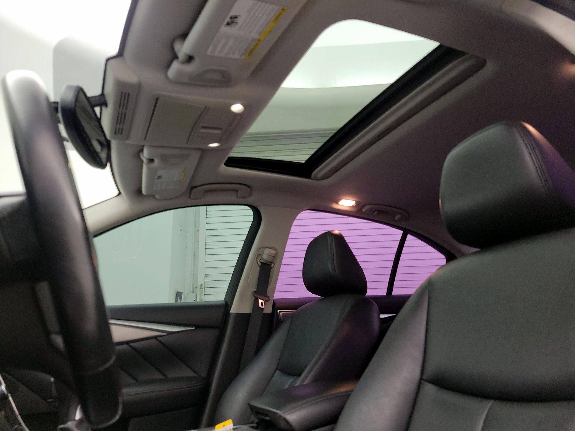 Thumbnail: 2015 INFINITI Q50 - 20