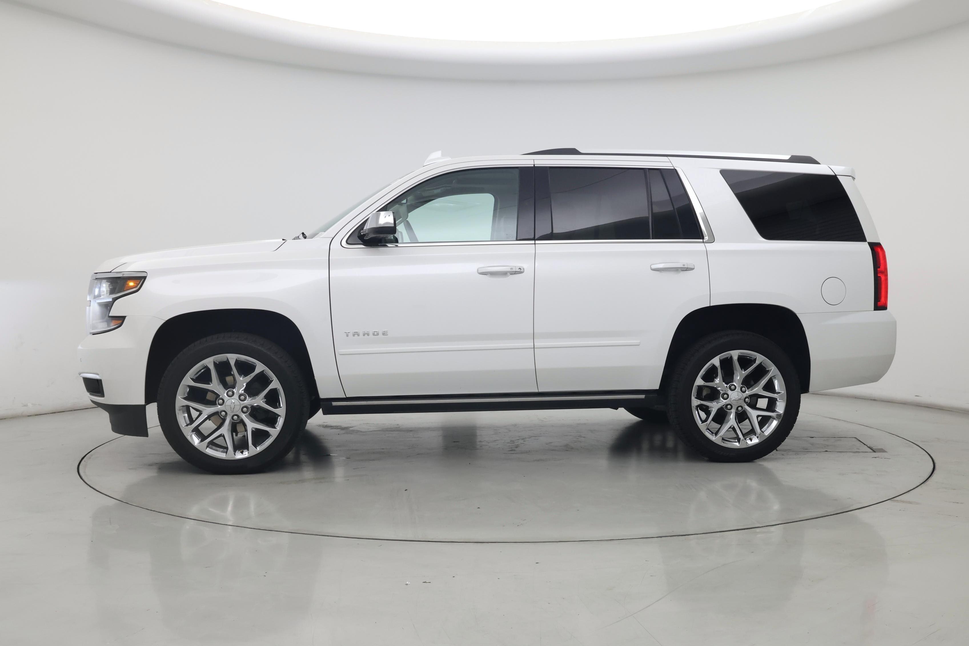 Thumbnail: 2020 Chevrolet Tahoe - 3
